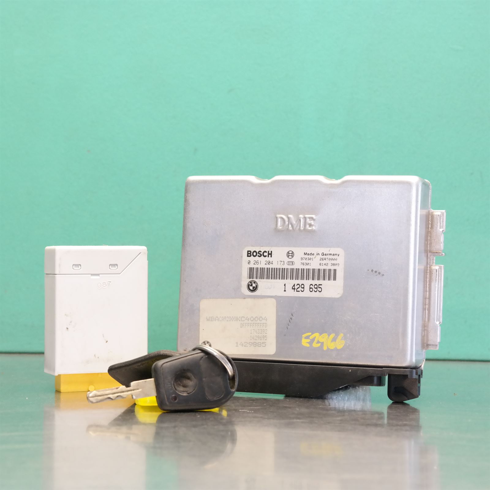 ECU E36 # Engine ECU # P/N 0261.204.173 ECU E36 # Engine ECU # P/N 0261.204.173