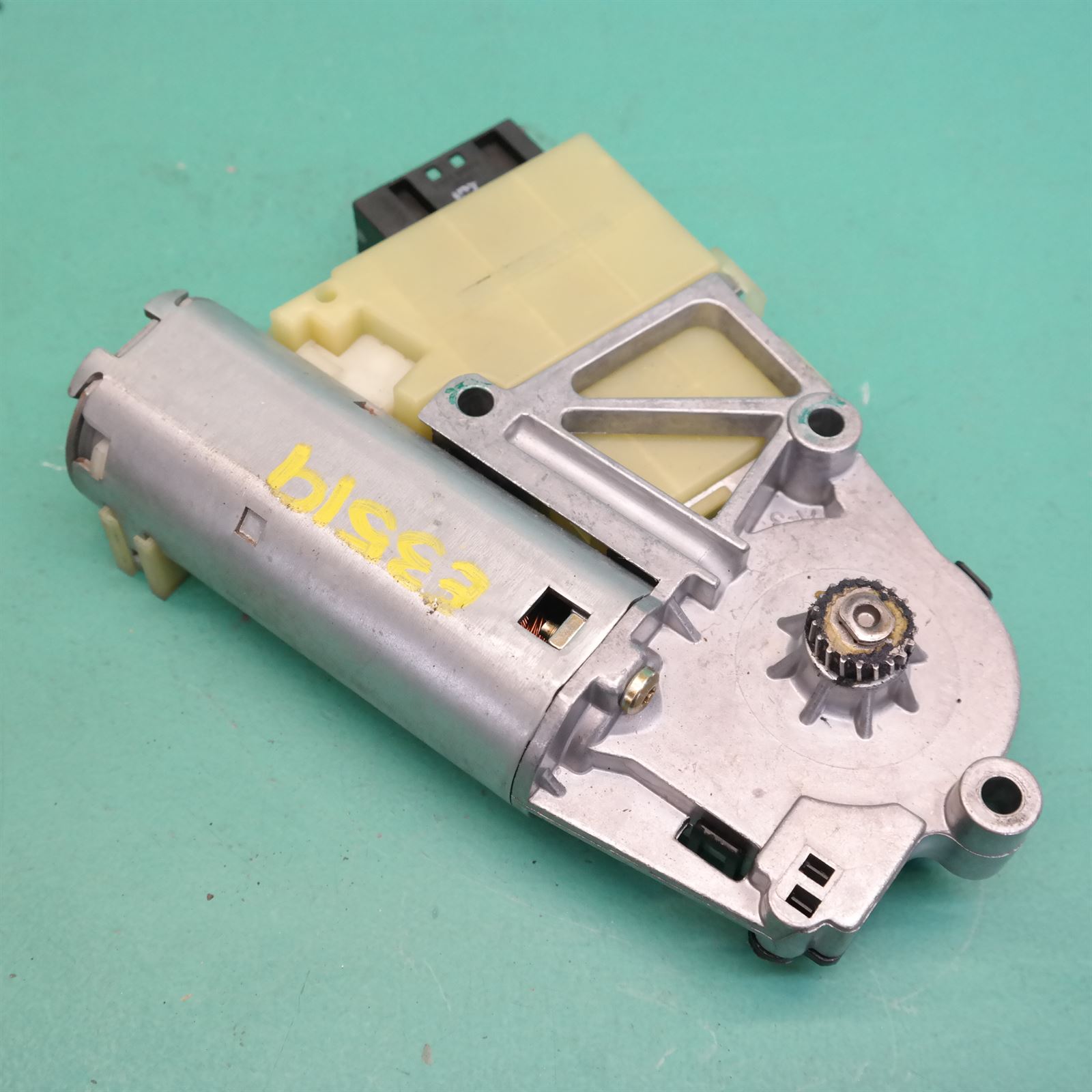 SUNROOF MOTOR E60 10/03 BM Spares Online