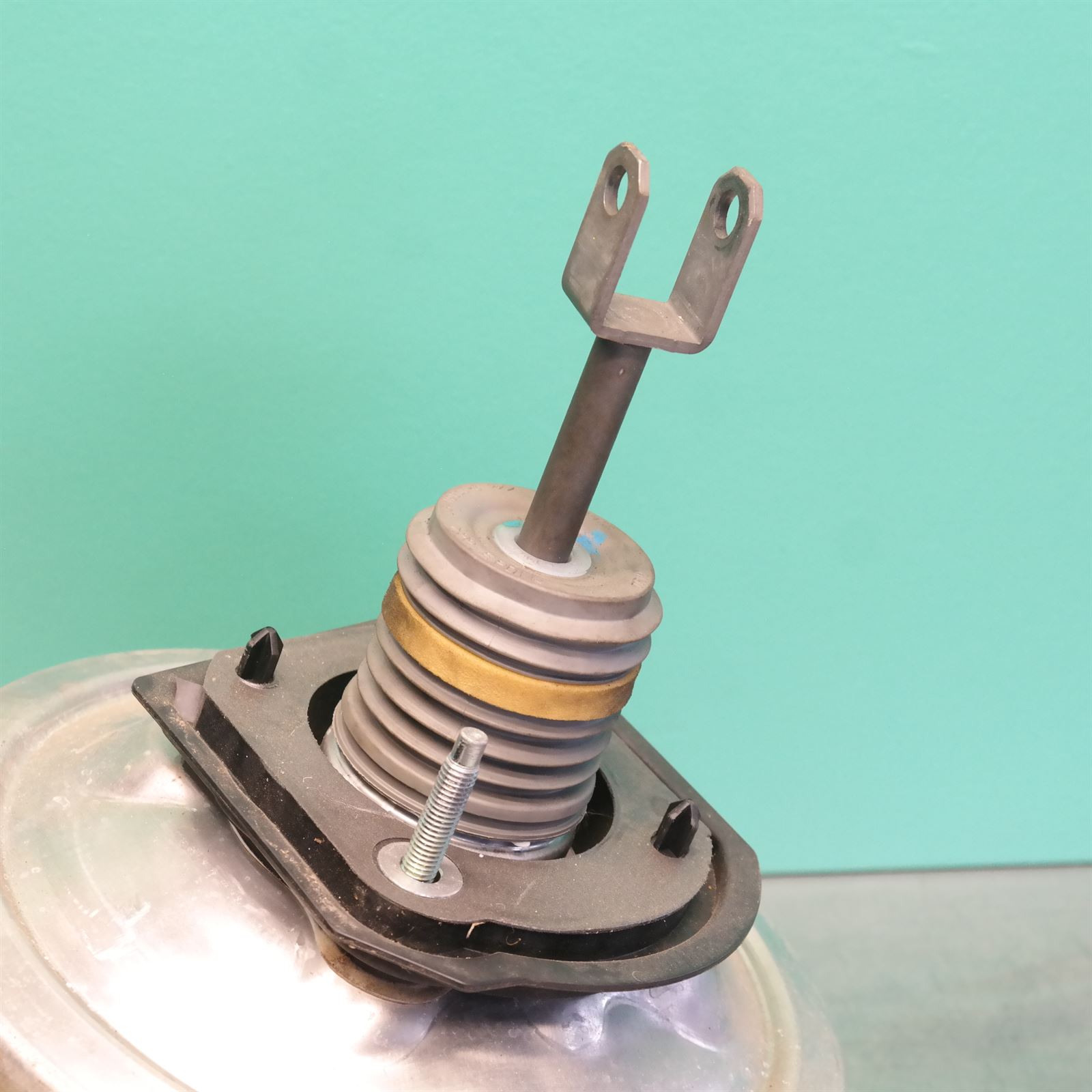 2010 BMW 5 SERIES Brake booster 34336792956