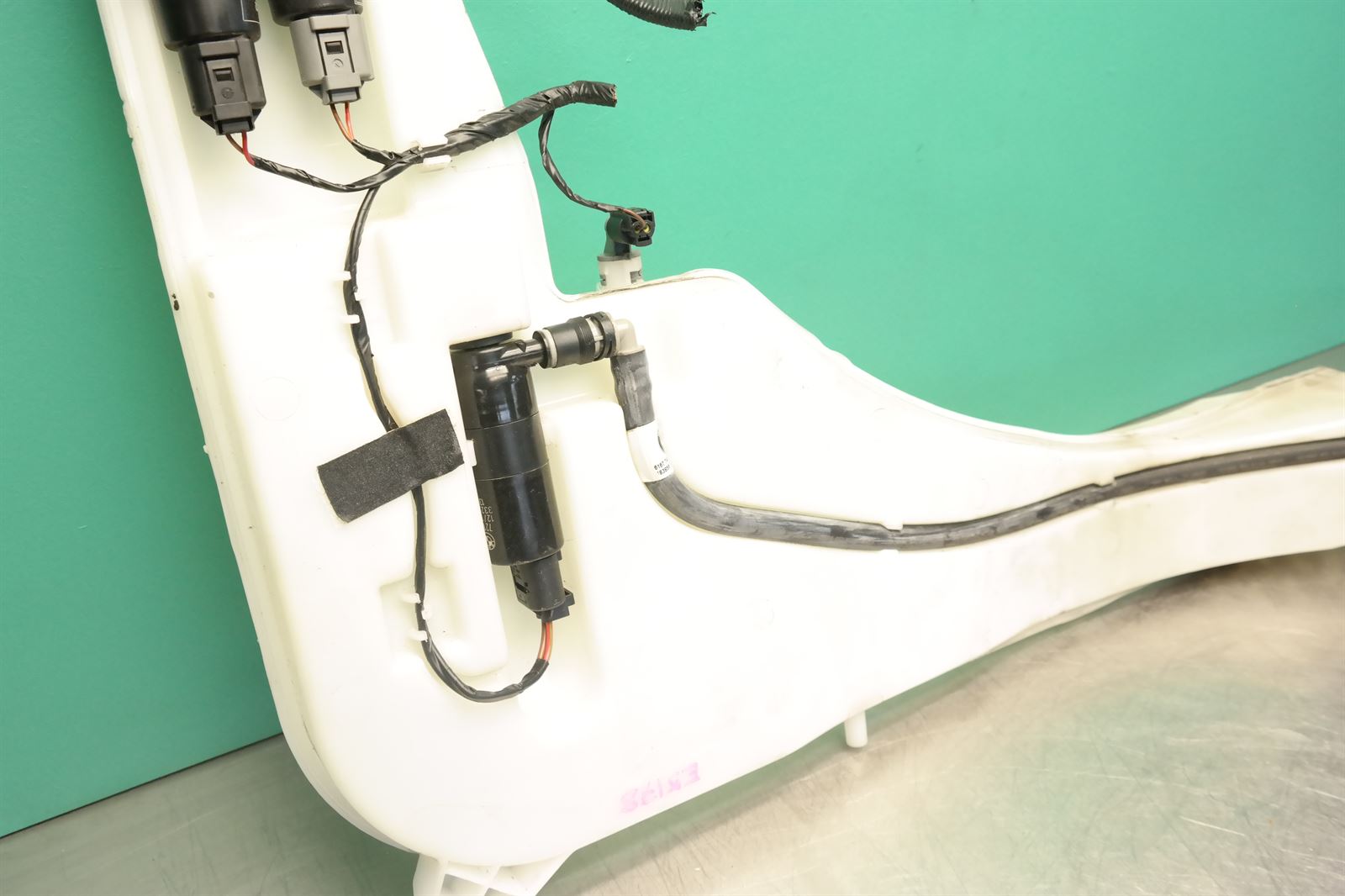 おひつ 51438227885 - Genuine BMW Dead Pedal - Beige - E46 323i 325i