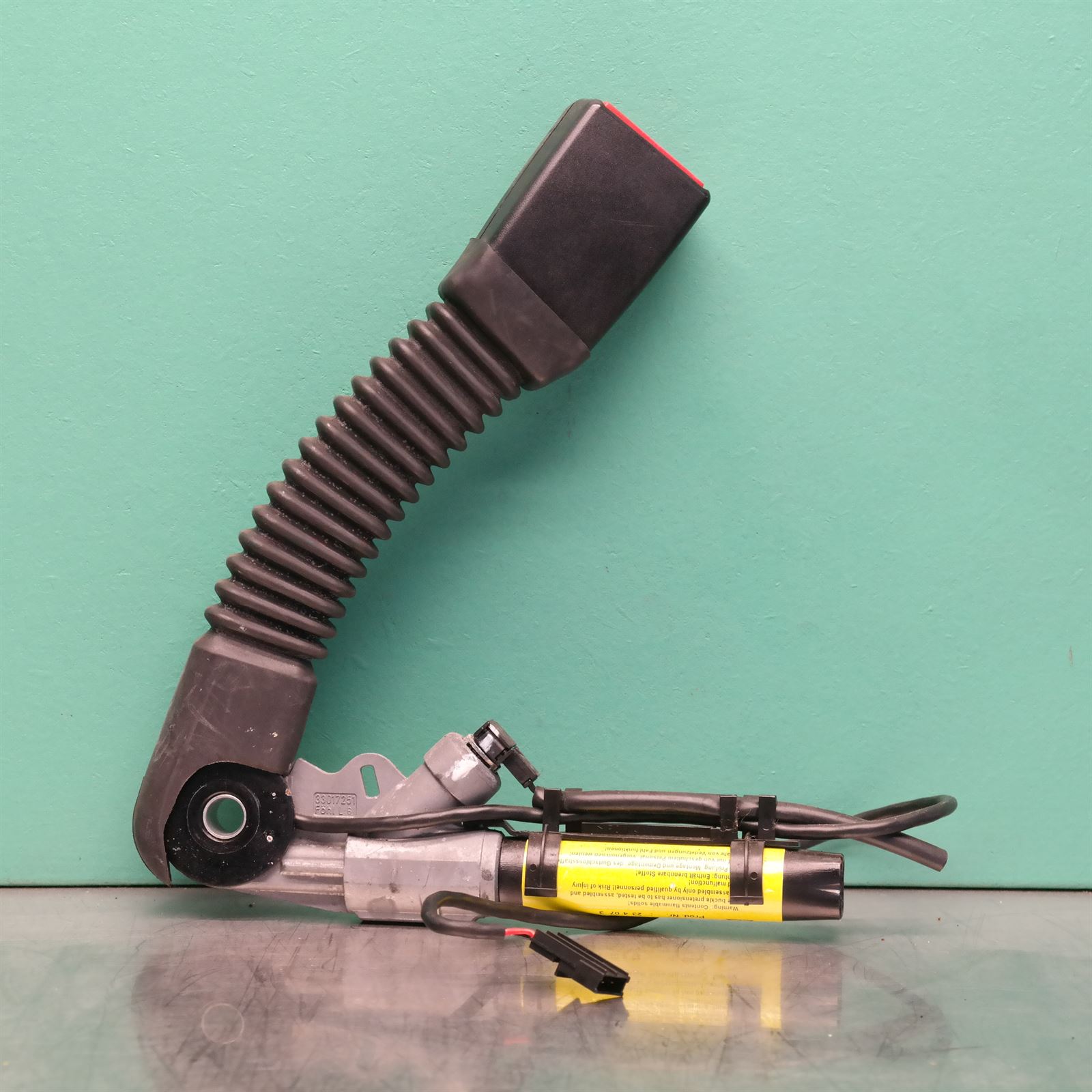 Genuine 2007 BMW X3 Seat belt E83 72119119539 BM Spares