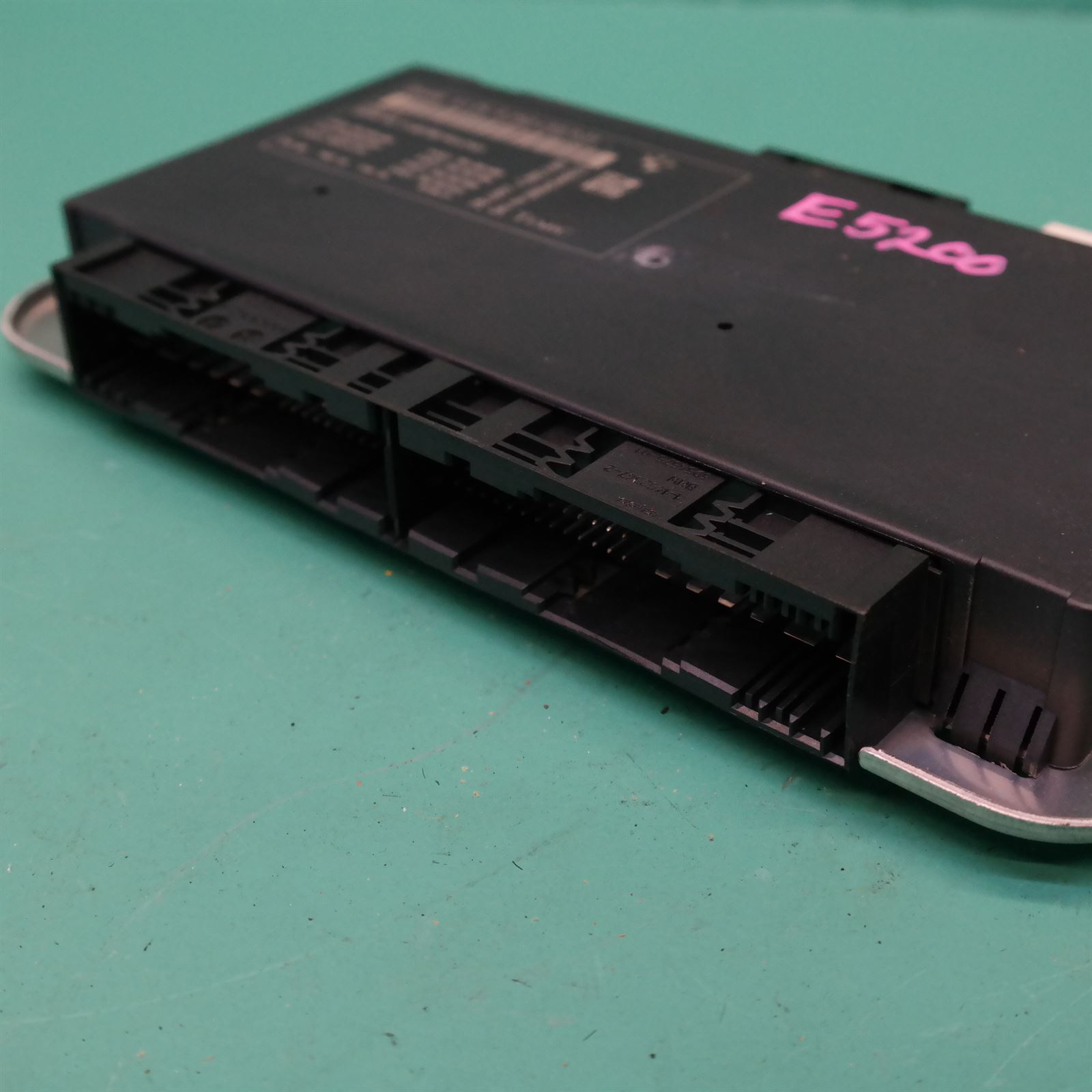 ECU F10 # Footwell Module # (947) *61-25* FRM III 4 ECU F10 # Footwell Module # (947) *61-25* FRM III - Image 4