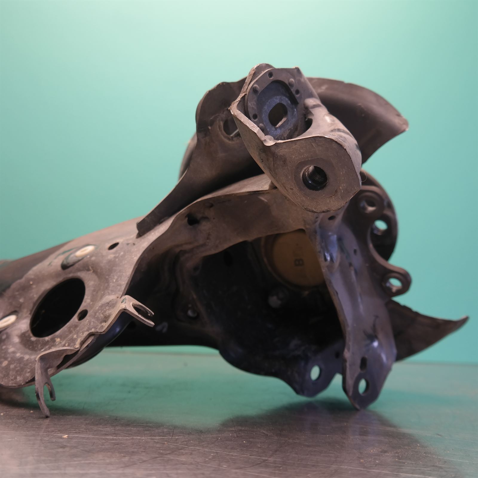 LEFT REAR TRAILING ARM F # Trailing Arm # (579) *33-30* F45 4 LEFT REAR TRAILING ARM F # Trailing Arm # (579) *33-30* F45 - Image 4