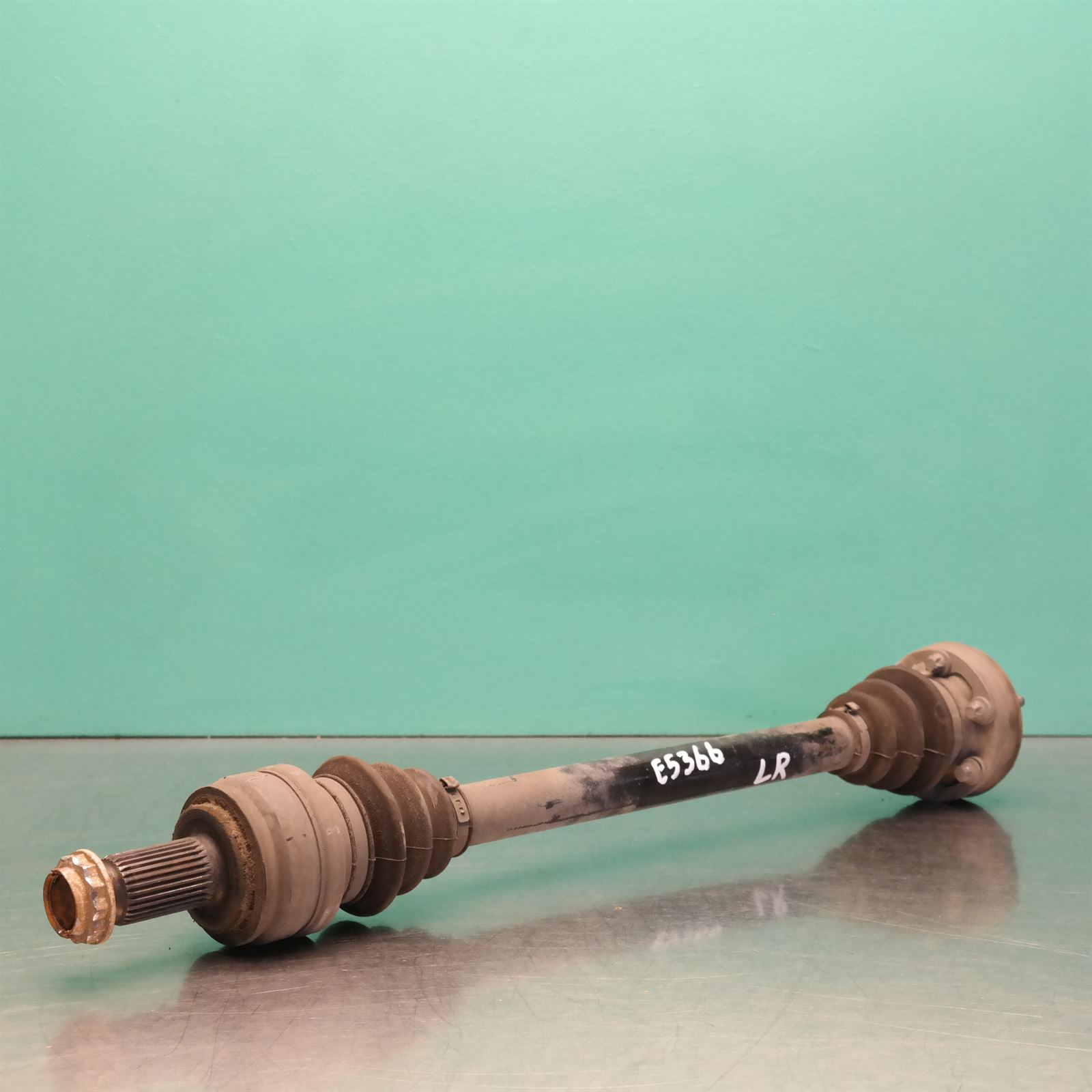 LEFT DRIVESHAFT E90 (781) *33-25* LEFT DRIVESHAFT E90 (781) *33-25*