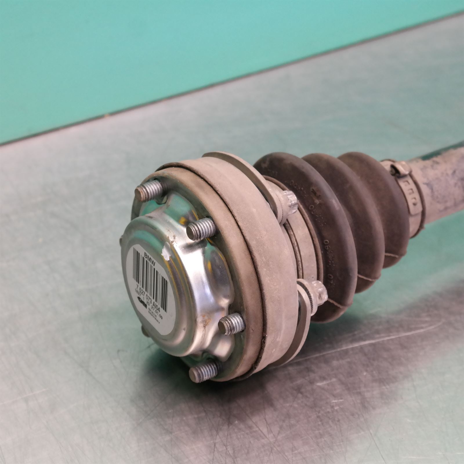 LEFT DRIVESHAFT E90 (781) *33-25* 4 LEFT DRIVESHAFT E90 (781) *33-25* - Image 4