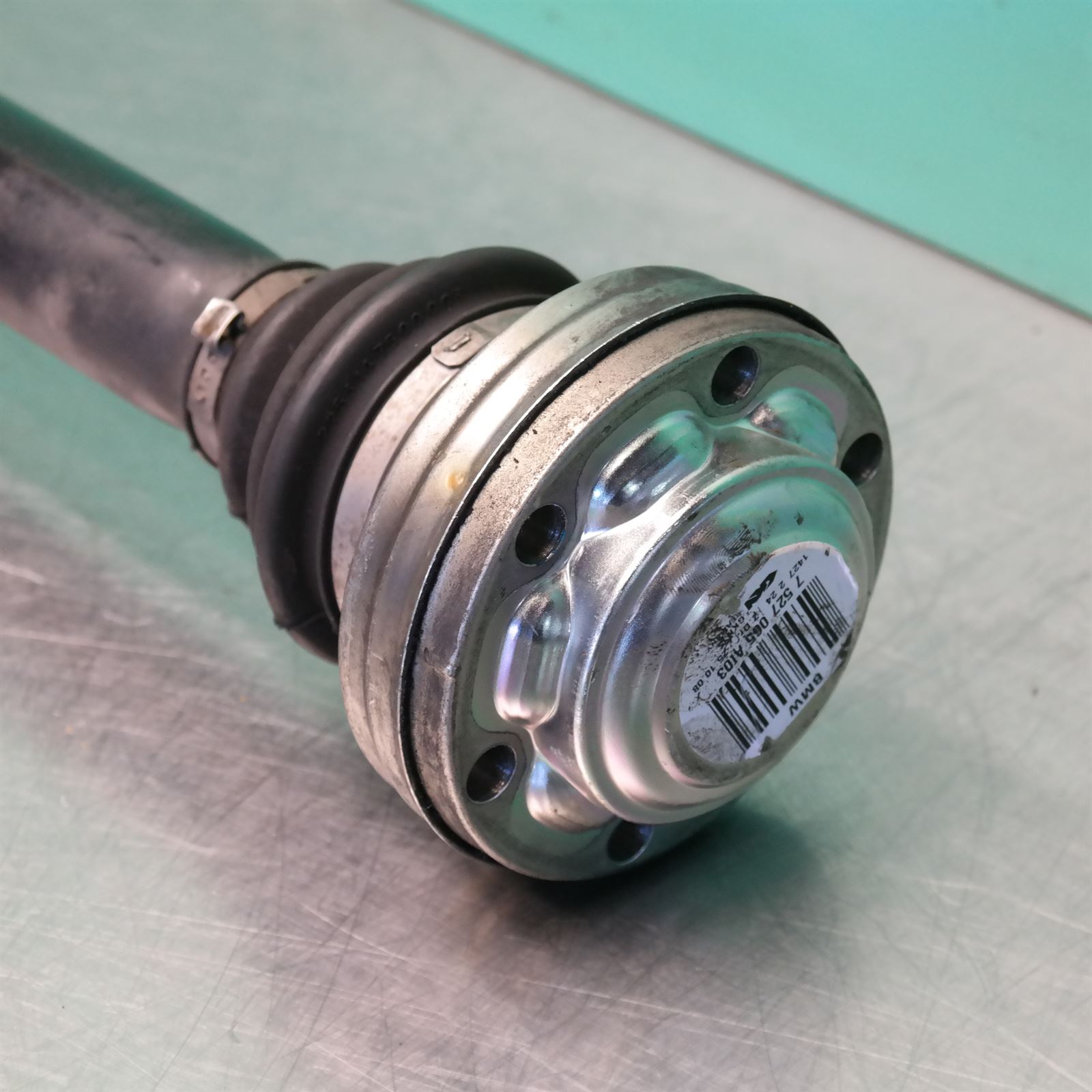 LEFT DRIVESHAFT E90 (731) *33-25* P6 3 LEFT DRIVESHAFT E90 (731) *33-25* P6 - Image 3