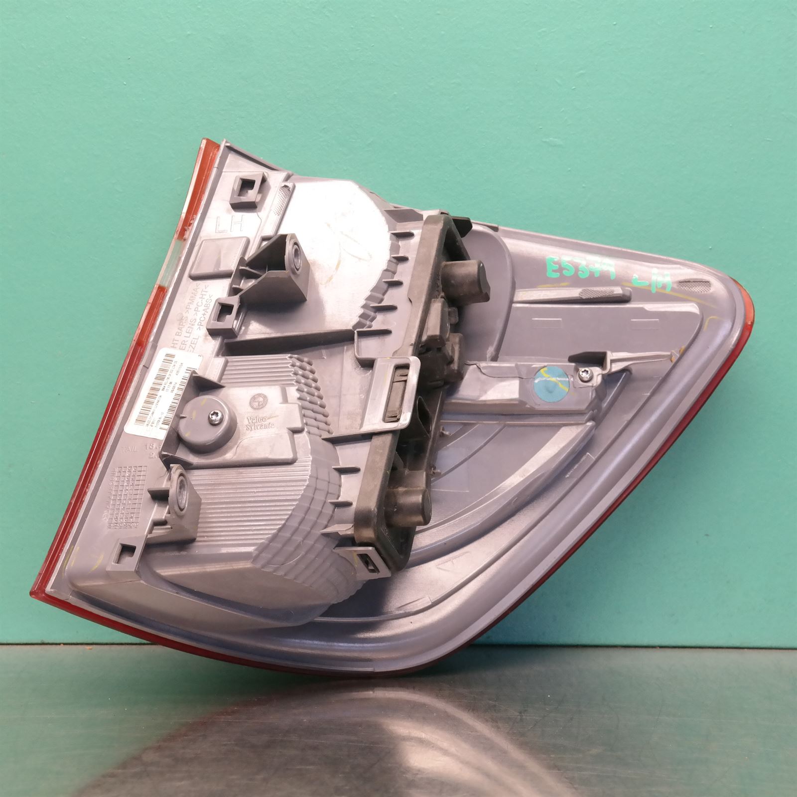 LEFT TAILLIGHT IN BODY, F25, NON LED TYPE, 12/10-07/17 3 LEFT TAILLIGHT IN BODY, F25, NON LED TYPE, 12/10-07/17 - Image 3