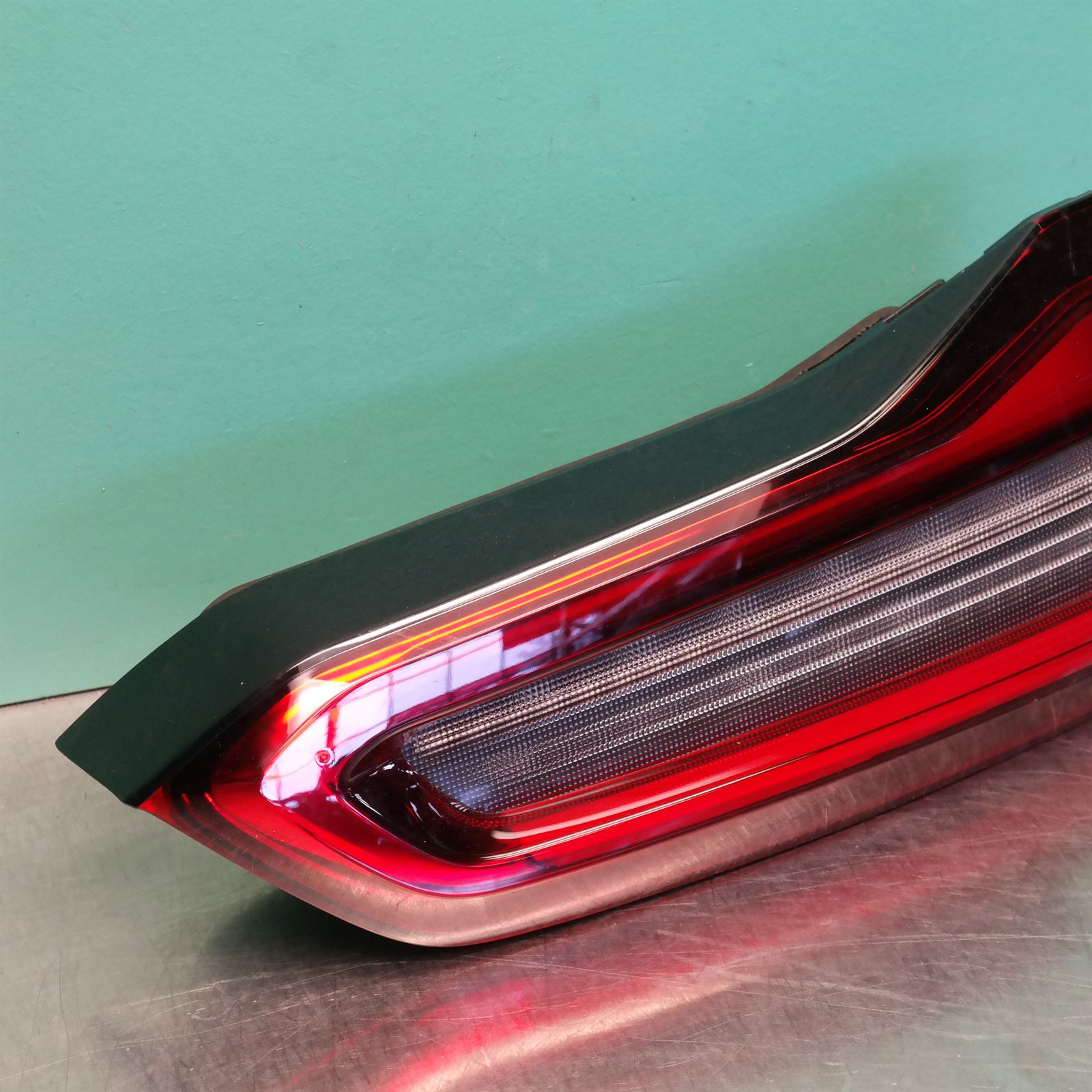 REAR GARNISH G05 (995) *63-20* L 5 REAR GARNISH G05 (995) *63-20* L - Image 5