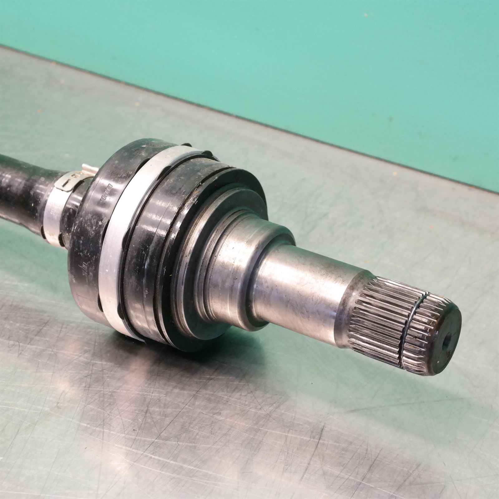 LEFT DRIVESHAFT G05 # Rear # (511) *33-25* 3 LEFT DRIVESHAFT G05 # Rear # (511) *33-25* - Image 3