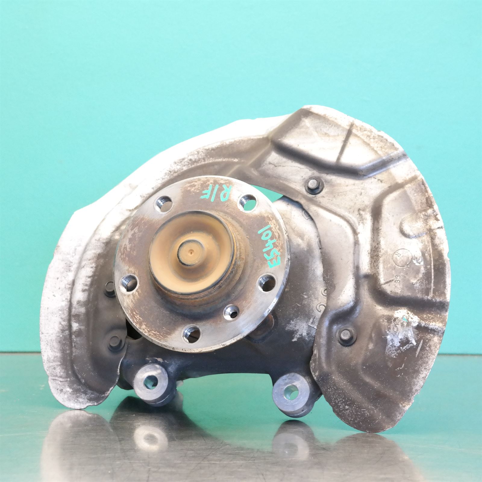 RIGHT FRONT HUB ASSEMBLY F (286) *31-10* F22 F23 RIGHT FRONT HUB ASSEMBLY F (286) *31-10* F22 F23