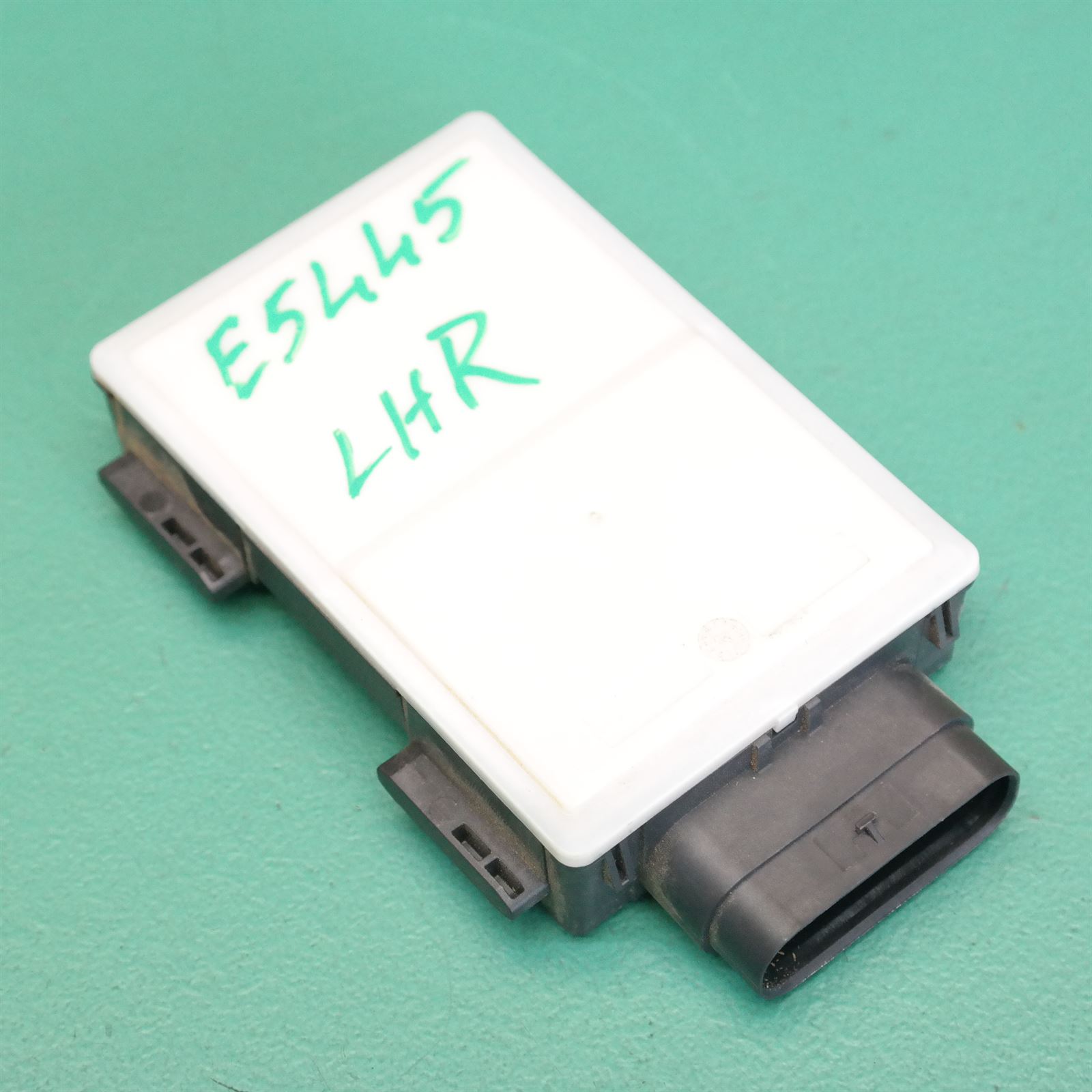 ECU G02 # Lane Change Radar # (DA7) *66-20* 7.915.643 LR ECU G02 # Lane Change Radar # (DA7) *66-20* 7.915.643 LR