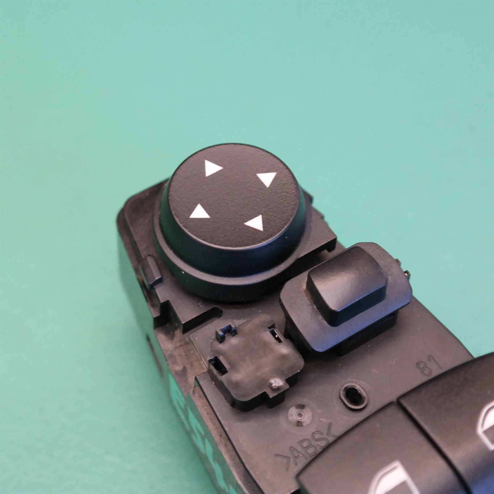 POWER WINDOW SWITCH F10 (953) *61-35* 5 POWER WINDOW SWITCH F10 (953) *61-35* - Image 5