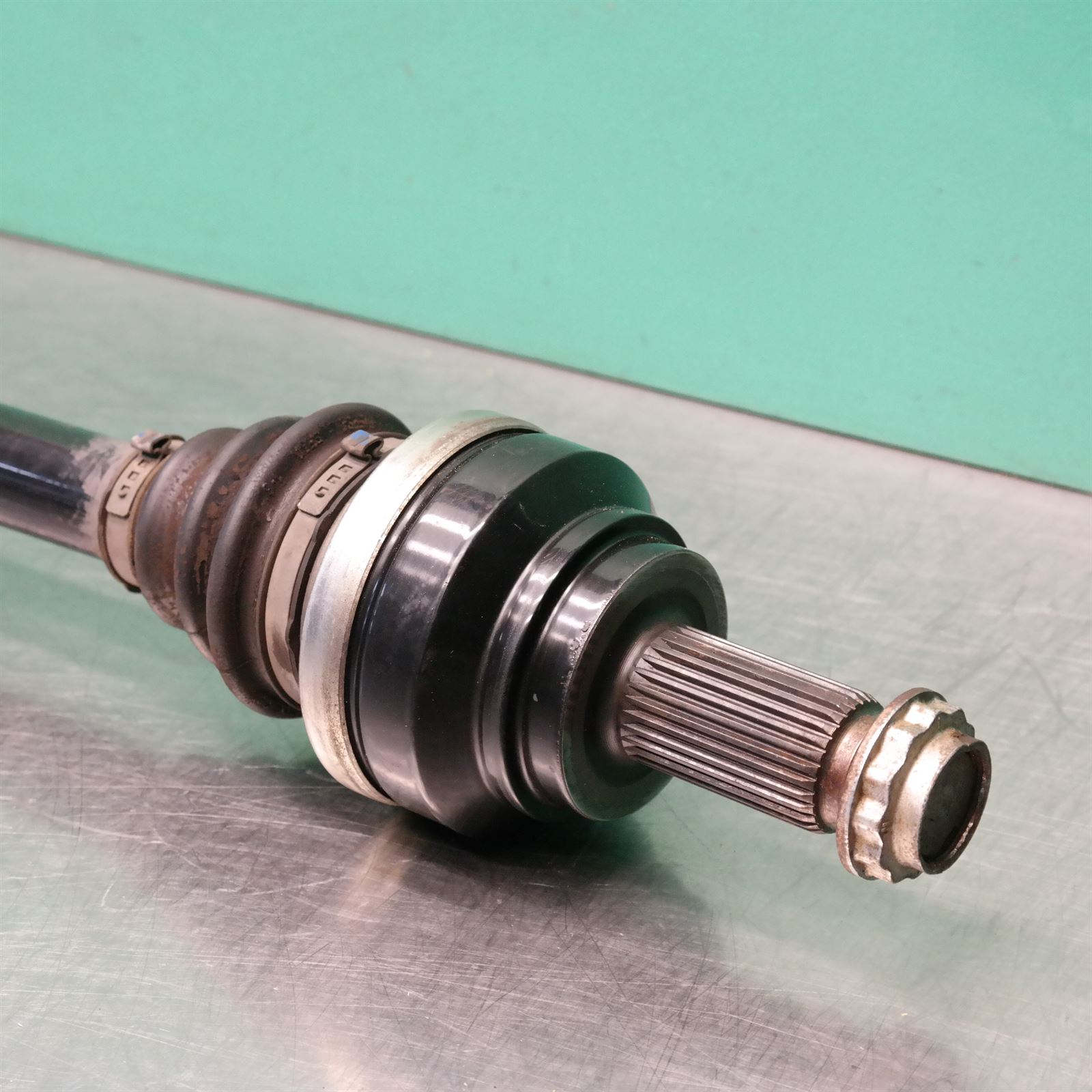 RIGHT DRIVESHAFT F10 (018) *33-25* 3 RIGHT DRIVESHAFT F10 (018) *33-25* - Image 3