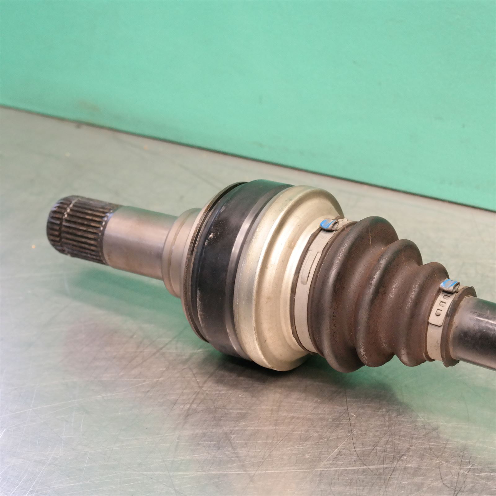 RIGHT DRIVESHAFT F10 (018) *33-25* 5 RIGHT DRIVESHAFT F10 (018) *33-25* - Image 5