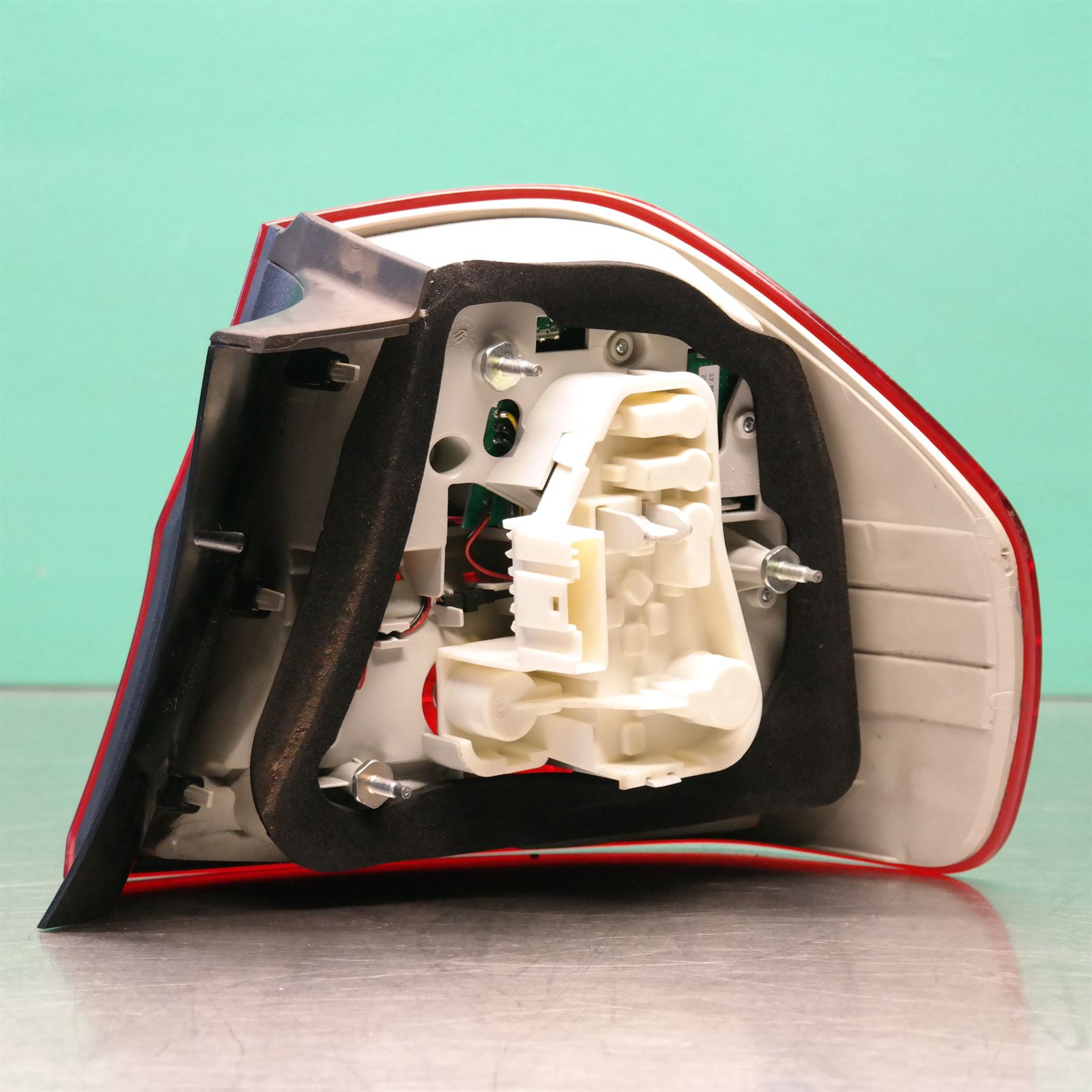 LEFT TAILLIGHT E90, SEDAN, LED TYPE, 11/08-01/12 3 LEFT TAILLIGHT E90, SEDAN, LED TYPE, 11/08-01/12 - Image 3
