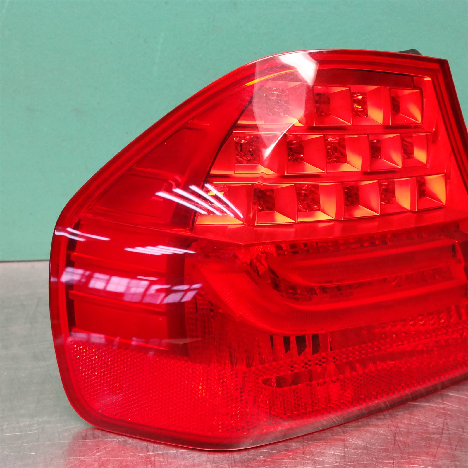 LEFT TAILLIGHT E90, SEDAN, LED TYPE, 11/08-01/12 6 LEFT TAILLIGHT E90, SEDAN, LED TYPE, 11/08-01/12 - Image 6