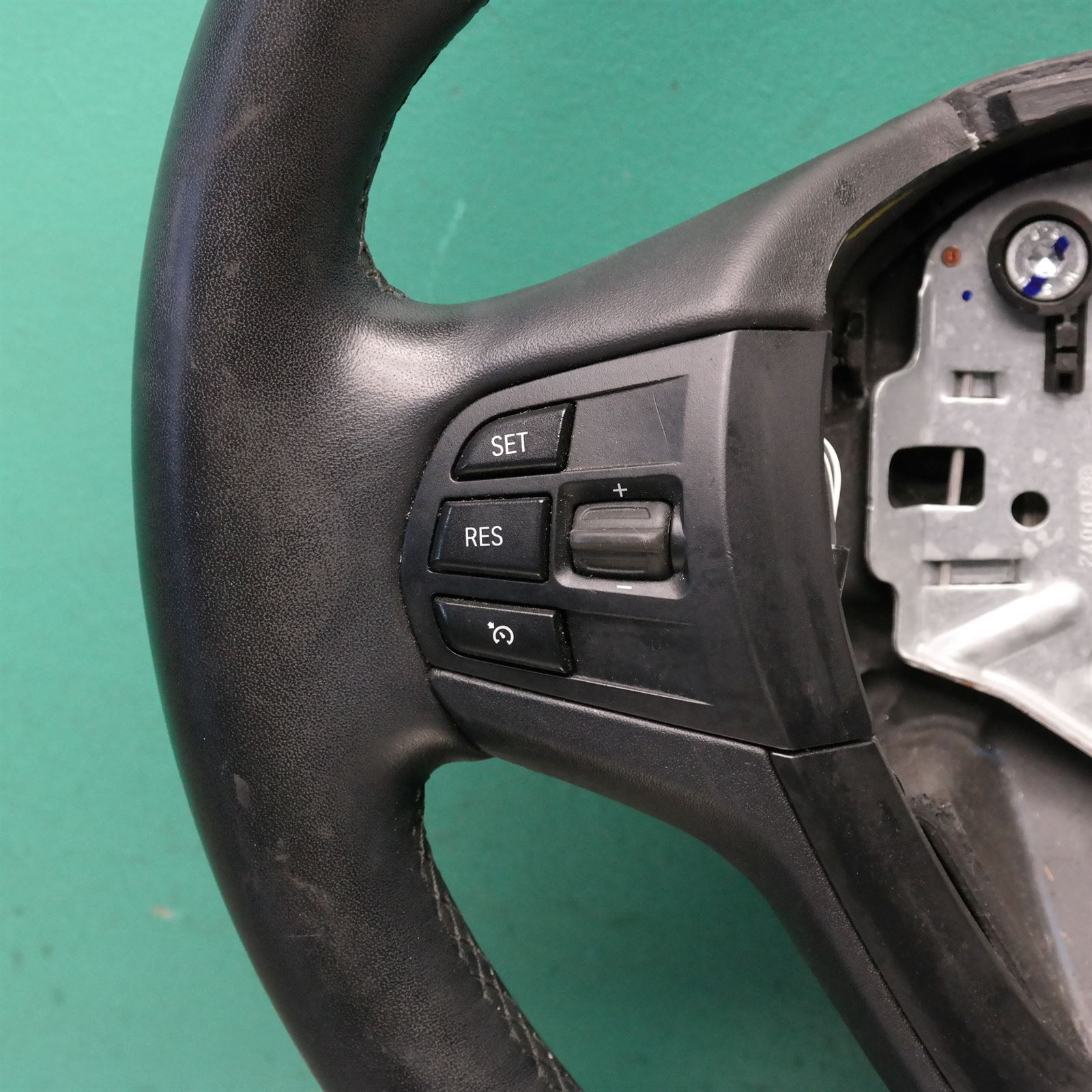 STEERING WHEEL F25 (805) *32-35* M-Sport Paddles 5 STEERING WHEEL F25 (805) *32-35* M-Sport Paddles - Image 5