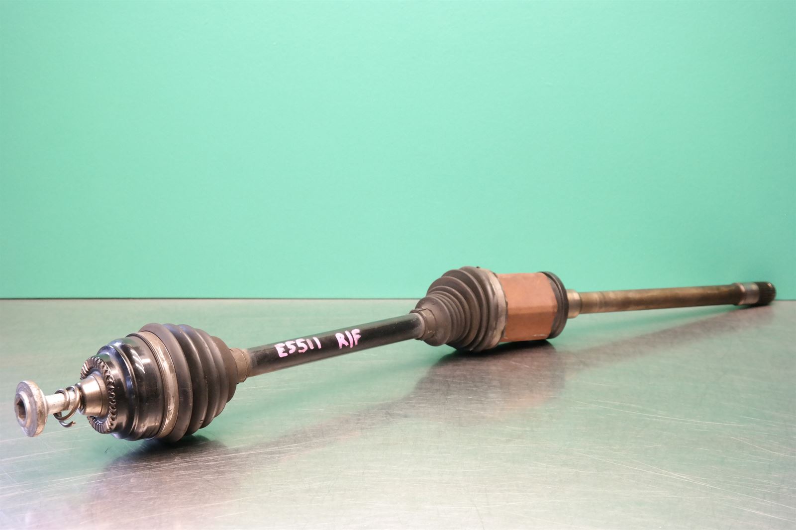 RIGHT DRIVESHAFT F25 # Front # (658) *31-20* RIGHT DRIVESHAFT F25 # Front # (658) *31-20*