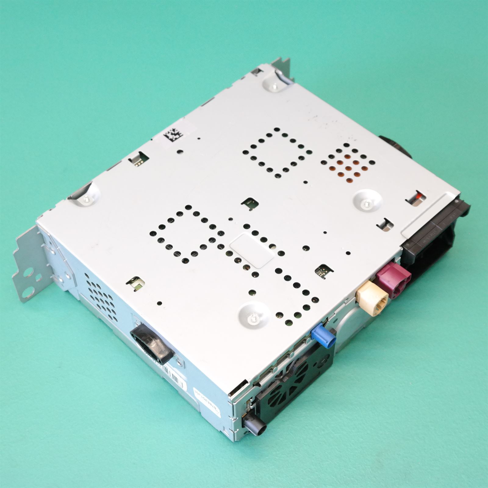 STEREO/HEAD UNIT F30 # Head Unit # CHAMP 2 (875) *65-50* 2 STEREO/HEAD UNIT F30 # Head Unit # CHAMP 2 (875) *65-50* - Image 2