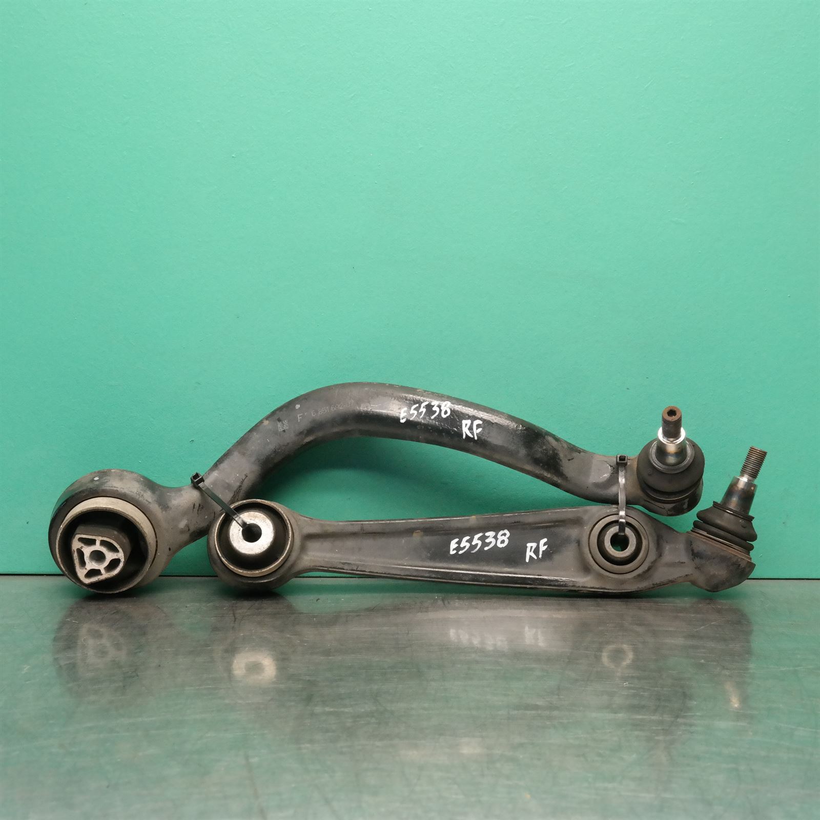 RIGHT FRONT LOWER CONTROL ARM F15 (692) (822) *31-05* RIGHT FRONT LOWER CONTROL ARM F15 (692) (822) *31-05*