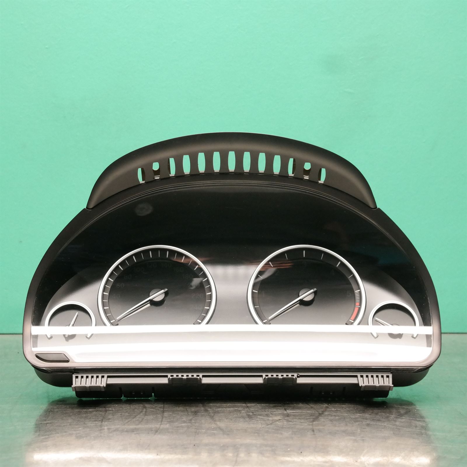 INSTRUMENT CLUSTER INSTRUMENT CLUSTER, DIESEL, F15, 09/13-07/18 INSTRUMENT CLUSTER INSTRUMENT CLUSTER, DIESEL, F15, 09/13-07/18