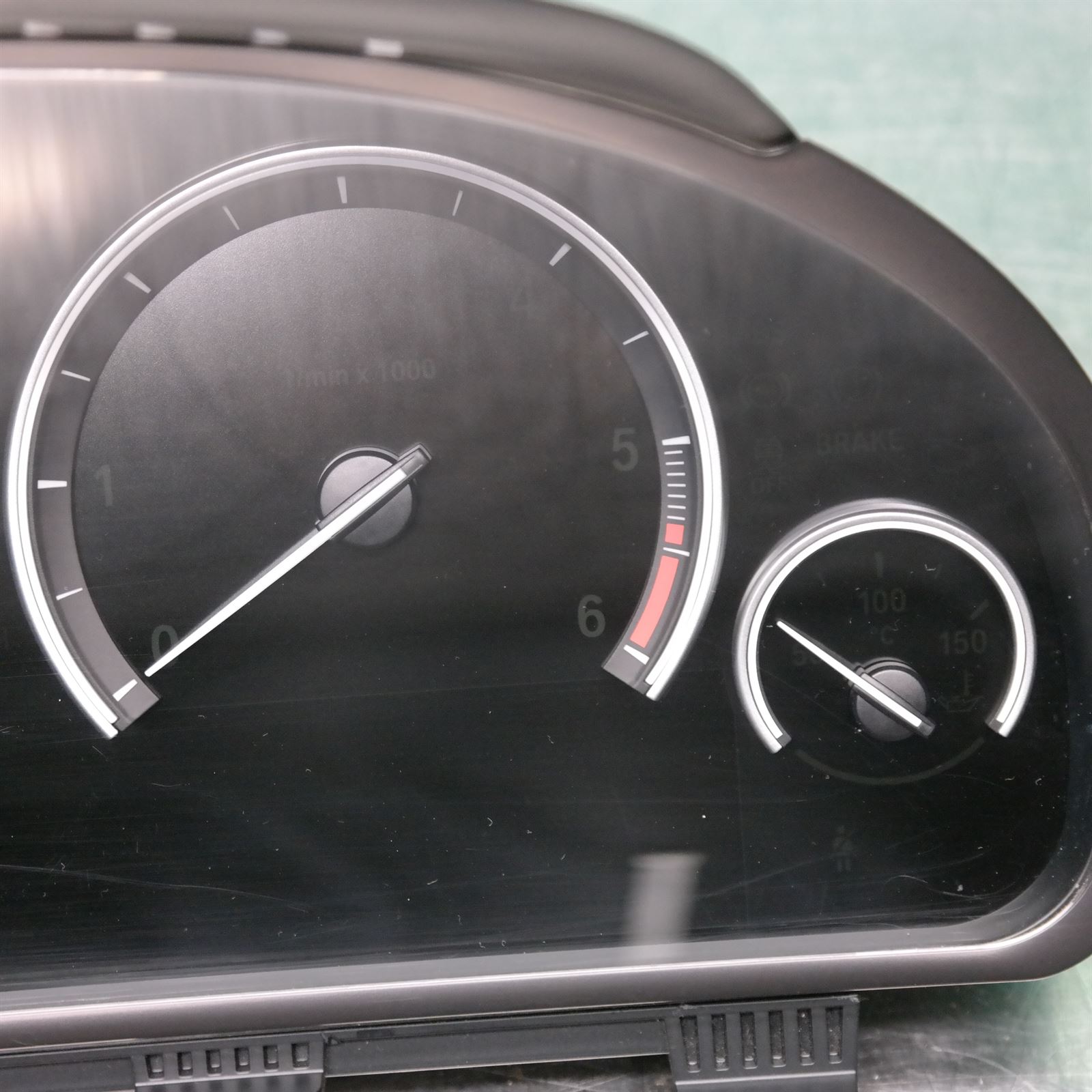 INSTRUMENT CLUSTER INSTRUMENT CLUSTER, DIESEL, F15, 09/13-07/18 5 INSTRUMENT CLUSTER INSTRUMENT CLUSTER, DIESEL, F15, 09/13-07/18 - Image 5
