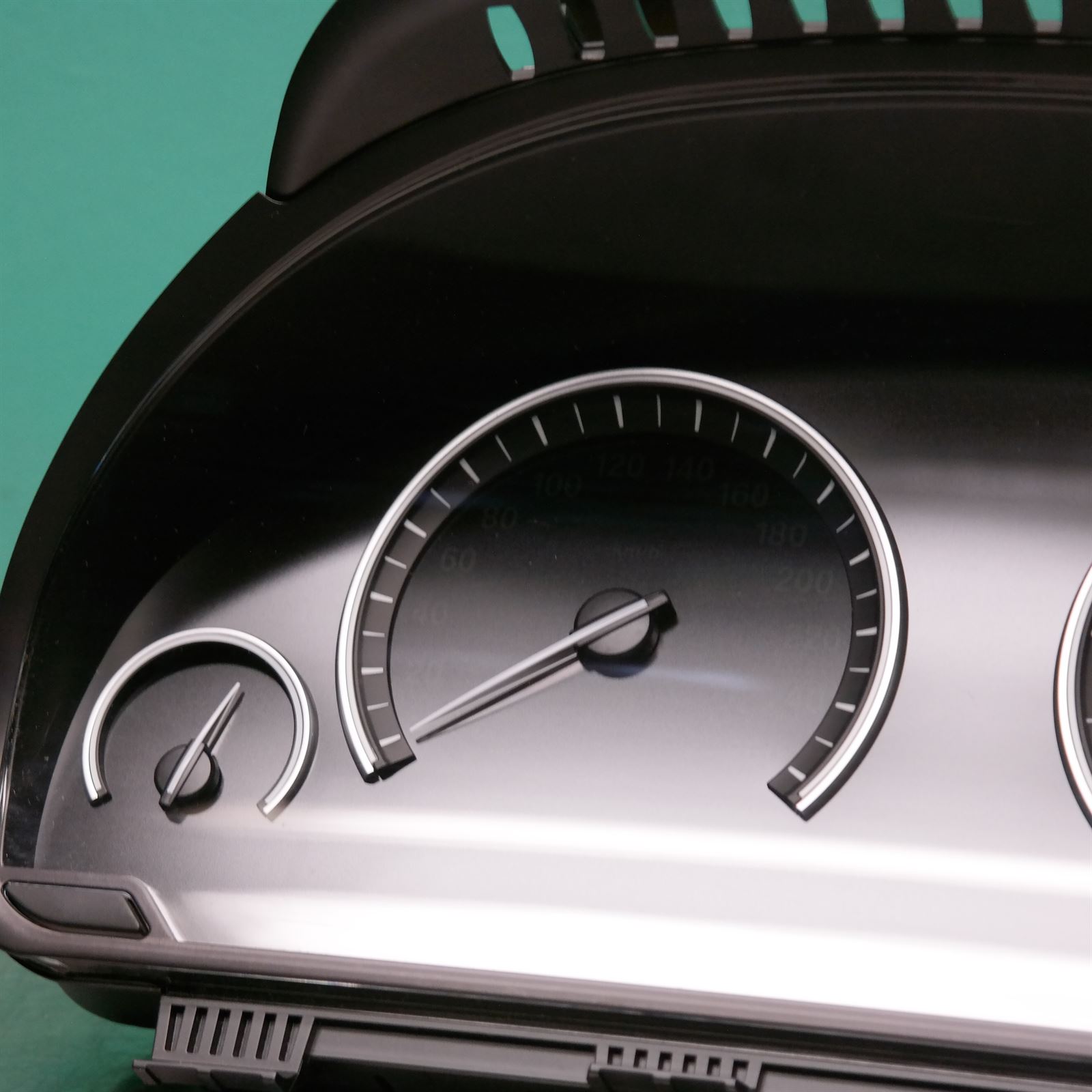 INSTRUMENT CLUSTER INSTRUMENT CLUSTER, DIESEL, F15, 09/13-07/18 6 INSTRUMENT CLUSTER INSTRUMENT CLUSTER, DIESEL, F15, 09/13-07/18 - Image 6