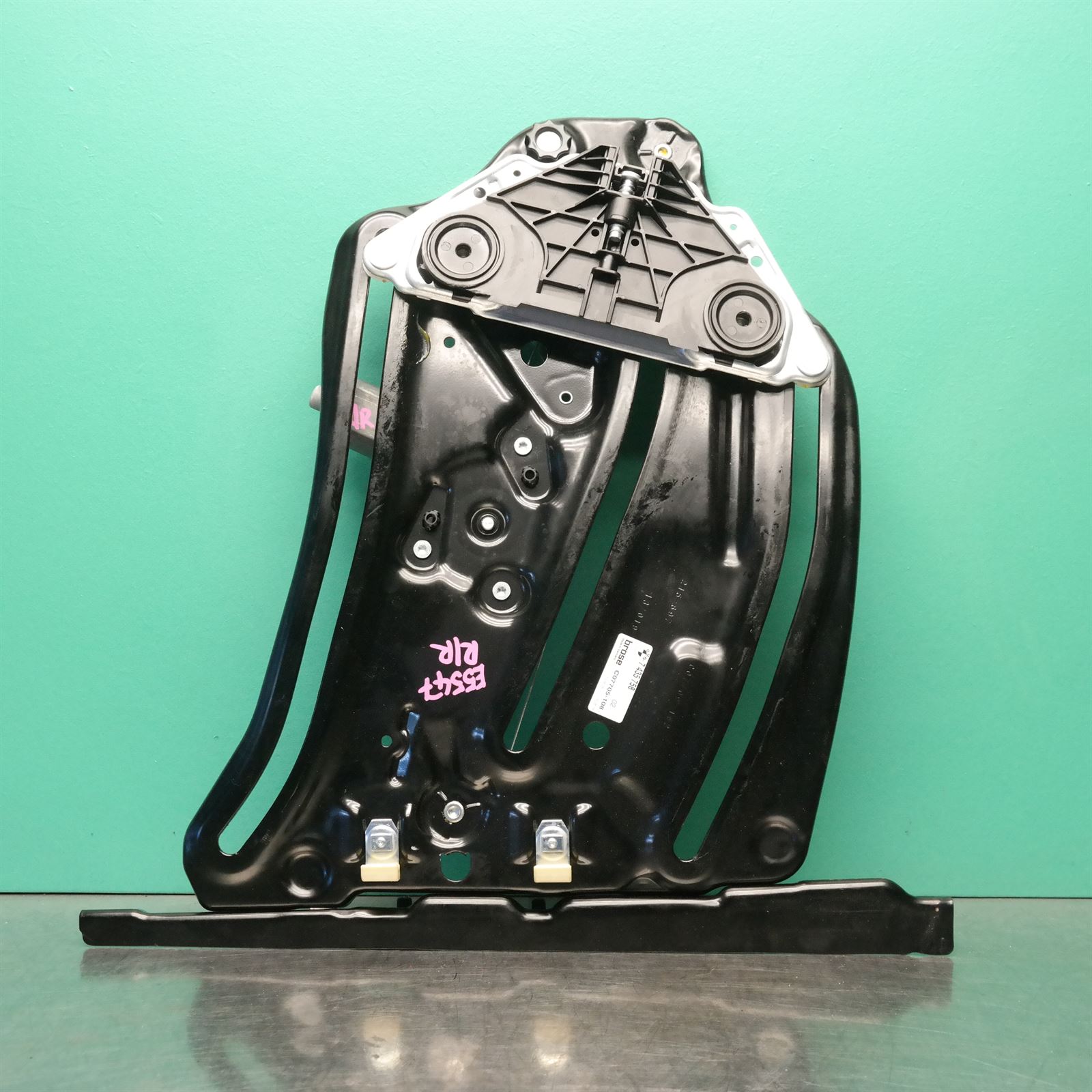 RIGHT REAR WND REG/MOTOR F 2dr (031) (758) *51-12* F23 RIGHT REAR WND REG/MOTOR F 2dr (031) (758) *51-12* F23