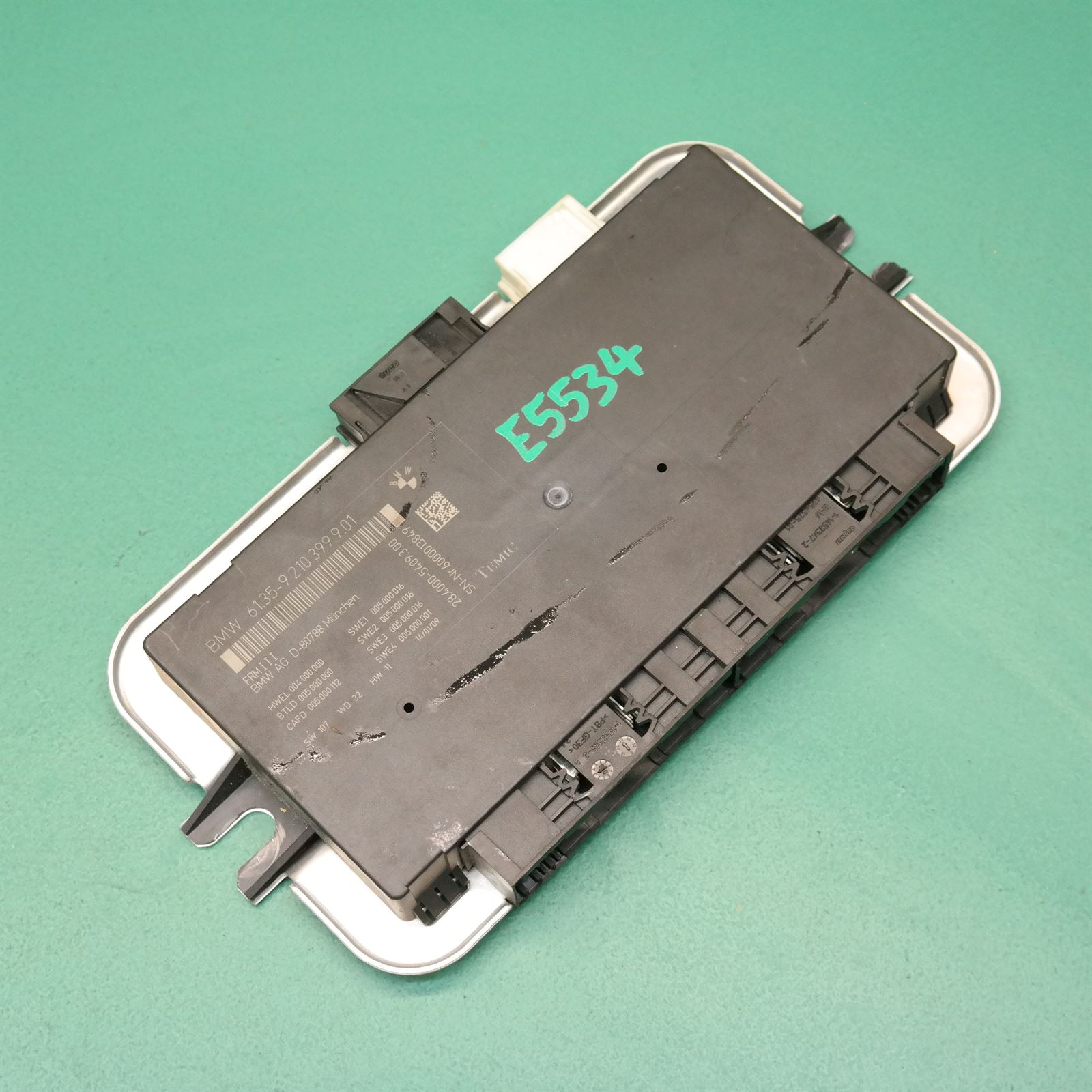 ECU F01 # Footwell Module # (947) *61-25* FRM III ECU F01 # Footwell Module # (947) *61-25* FRM III