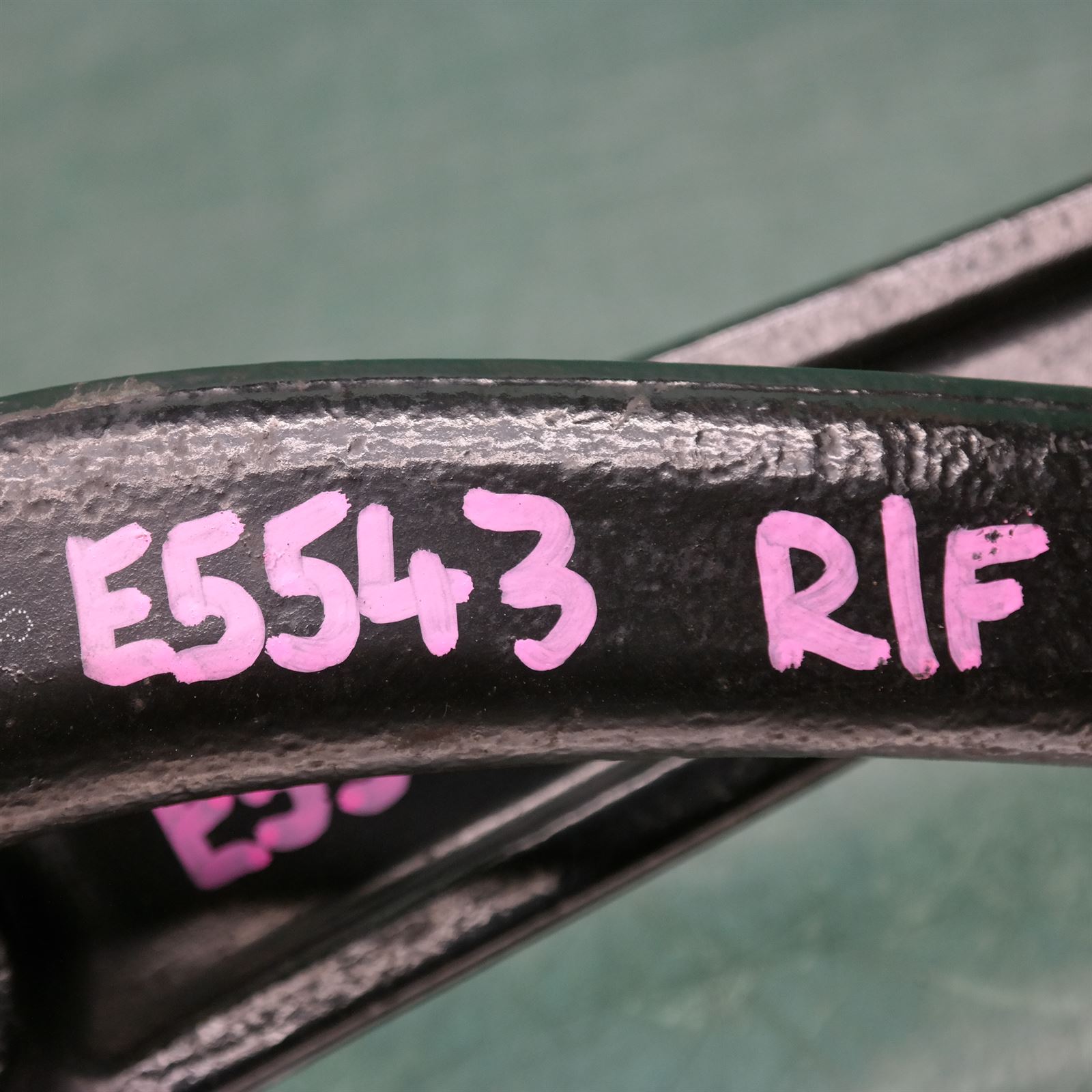 RIGHT FRONT LOWER CONTROL ARM F15 (692) (822) *31-05* 5 RIGHT FRONT LOWER CONTROL ARM F15 (692) (822) *31-05* - Image 5