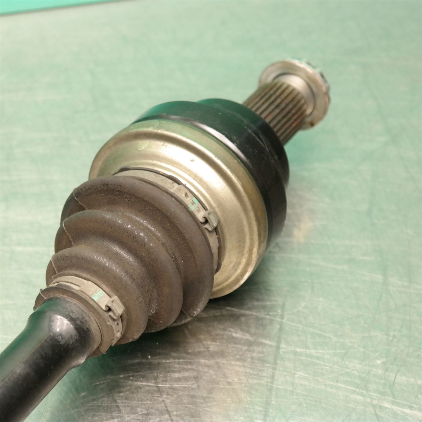 LEFT DRIVESHAFT F15 # Rear # (841) *33-25* D4 (rhr lhr same) 6 LEFT DRIVESHAFT F15 # Rear # (841) *33-25* D4 (rhr lhr same) - Image 6