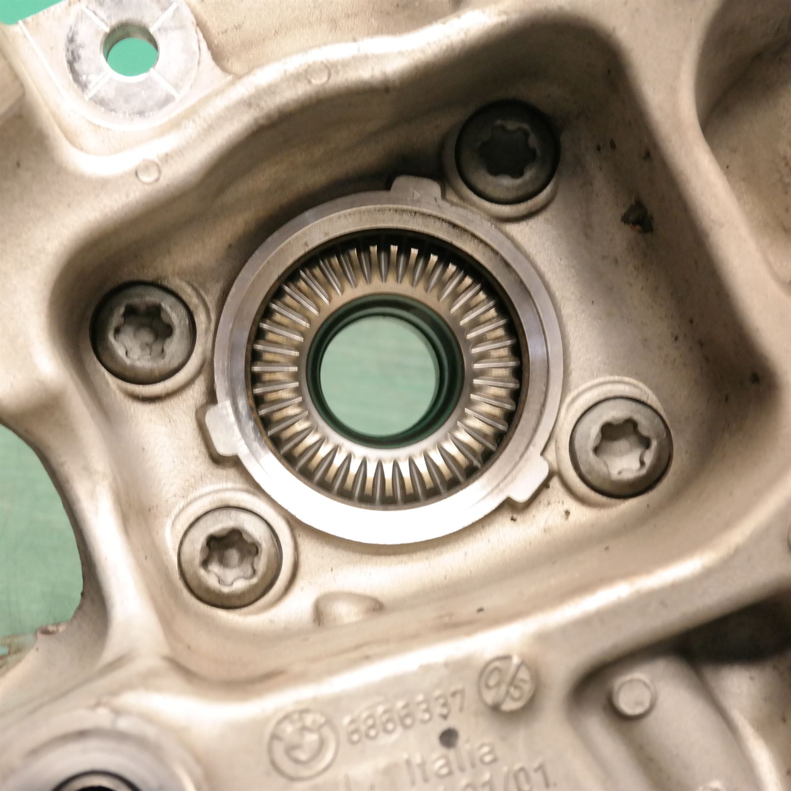 myu① 2019 BMW 5 SERIES Hub/knuckle 33306866335