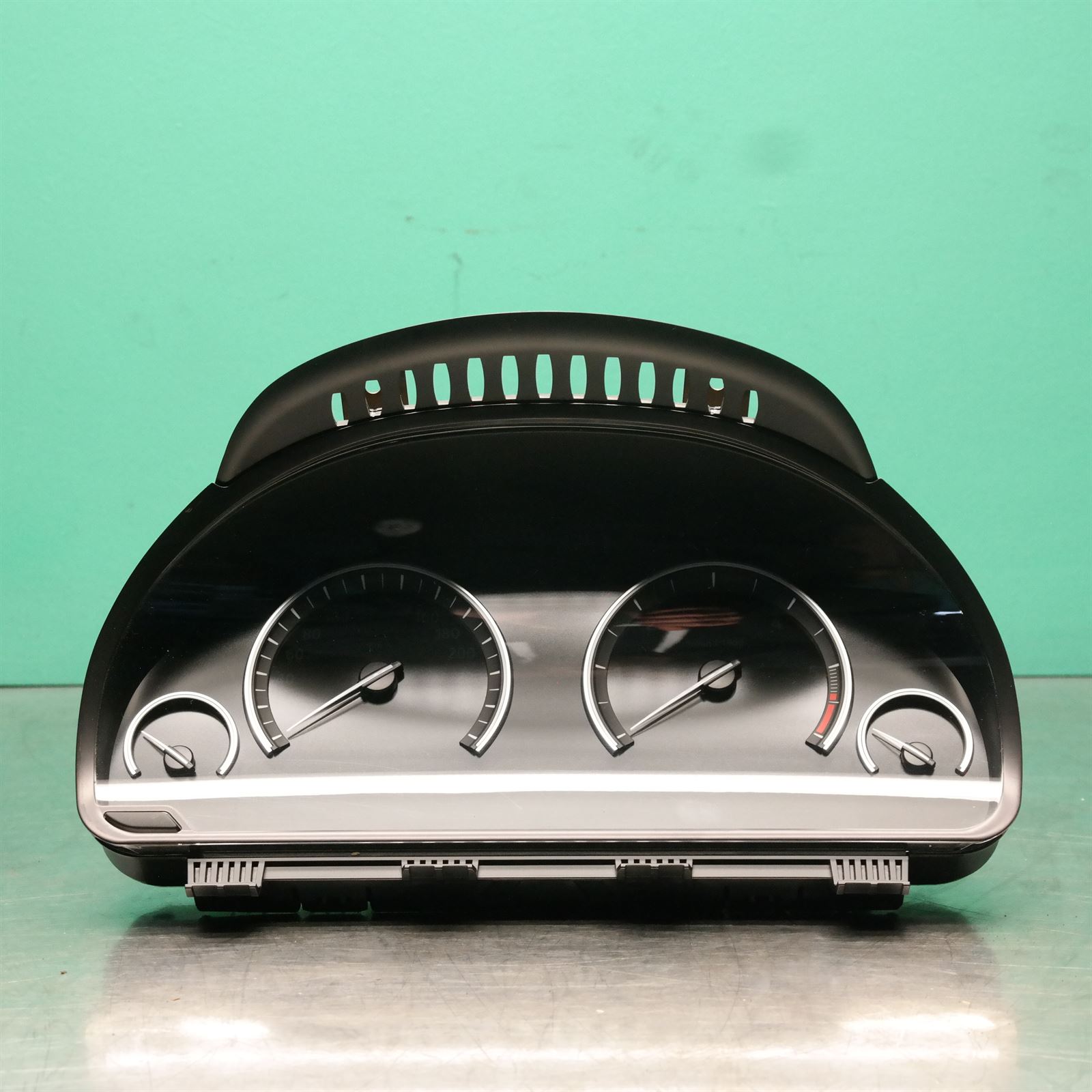 INSTRUMENT CLUSTER INSTRUMENT CLUSTER, DIESEL, F15, 09/13-07/18 INSTRUMENT CLUSTER INSTRUMENT CLUSTER, DIESEL, F15, 09/13-07/18