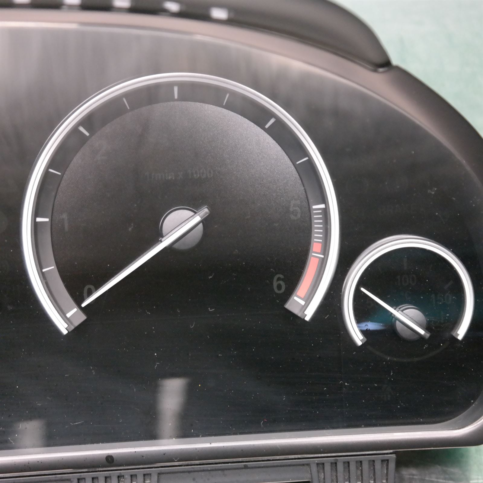 INSTRUMENT CLUSTER INSTRUMENT CLUSTER, DIESEL, F15, 09/13-07/18 5 INSTRUMENT CLUSTER INSTRUMENT CLUSTER, DIESEL, F15, 09/13-07/18 - Image 5