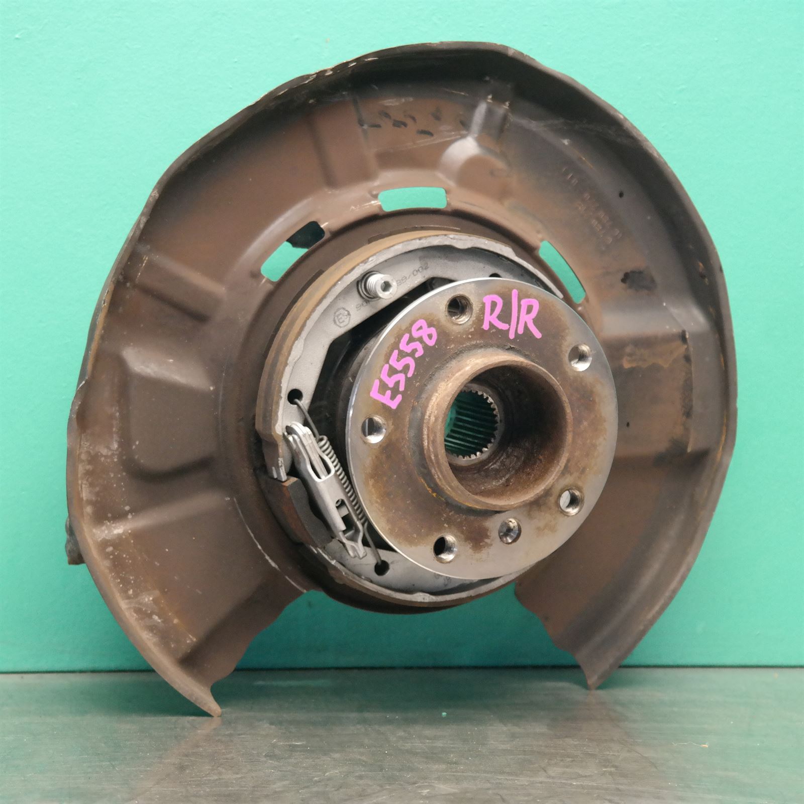 2009 BMW 1 SERIES Hub/knuckle 33326774808 2009 BMW 1 SERIES Hub/knuckle 33326774808