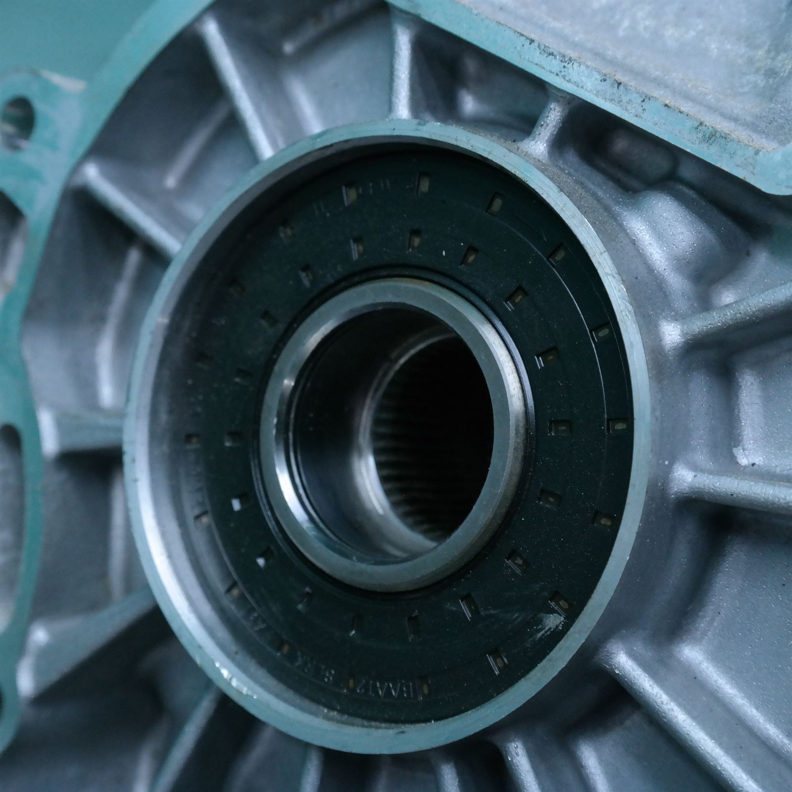 Genuine 2007 BMW X3 Transfer case E83 27103455136 BM Spares