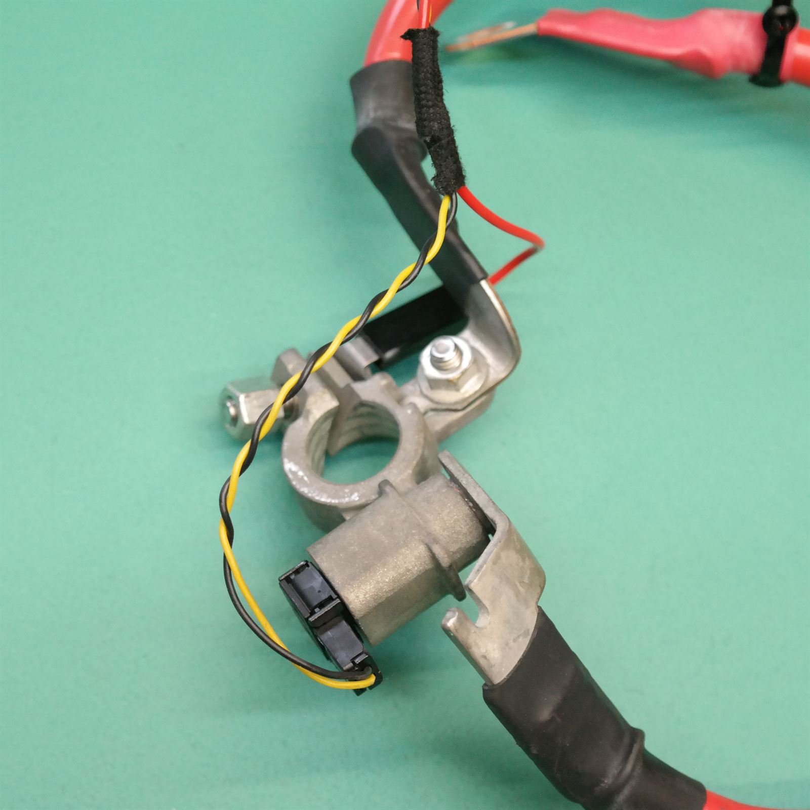 ECU F30 # Battery Cable # PLUS POLE (543) *61-30* 5 ECU F30 # Battery Cable # PLUS POLE (543) *61-30* - Image 5