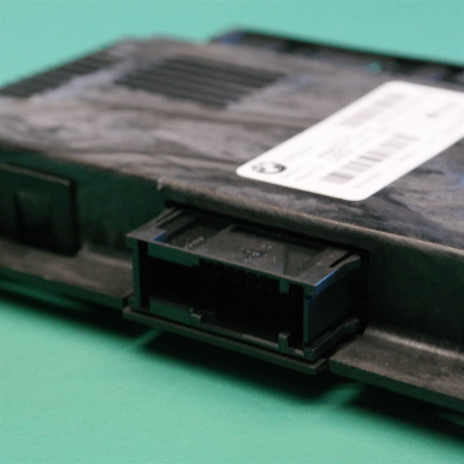 ECU E84 # Footwell Module # (064) *61-25* 3 ECU E84 # Footwell Module # (064) *61-25* - Image 3