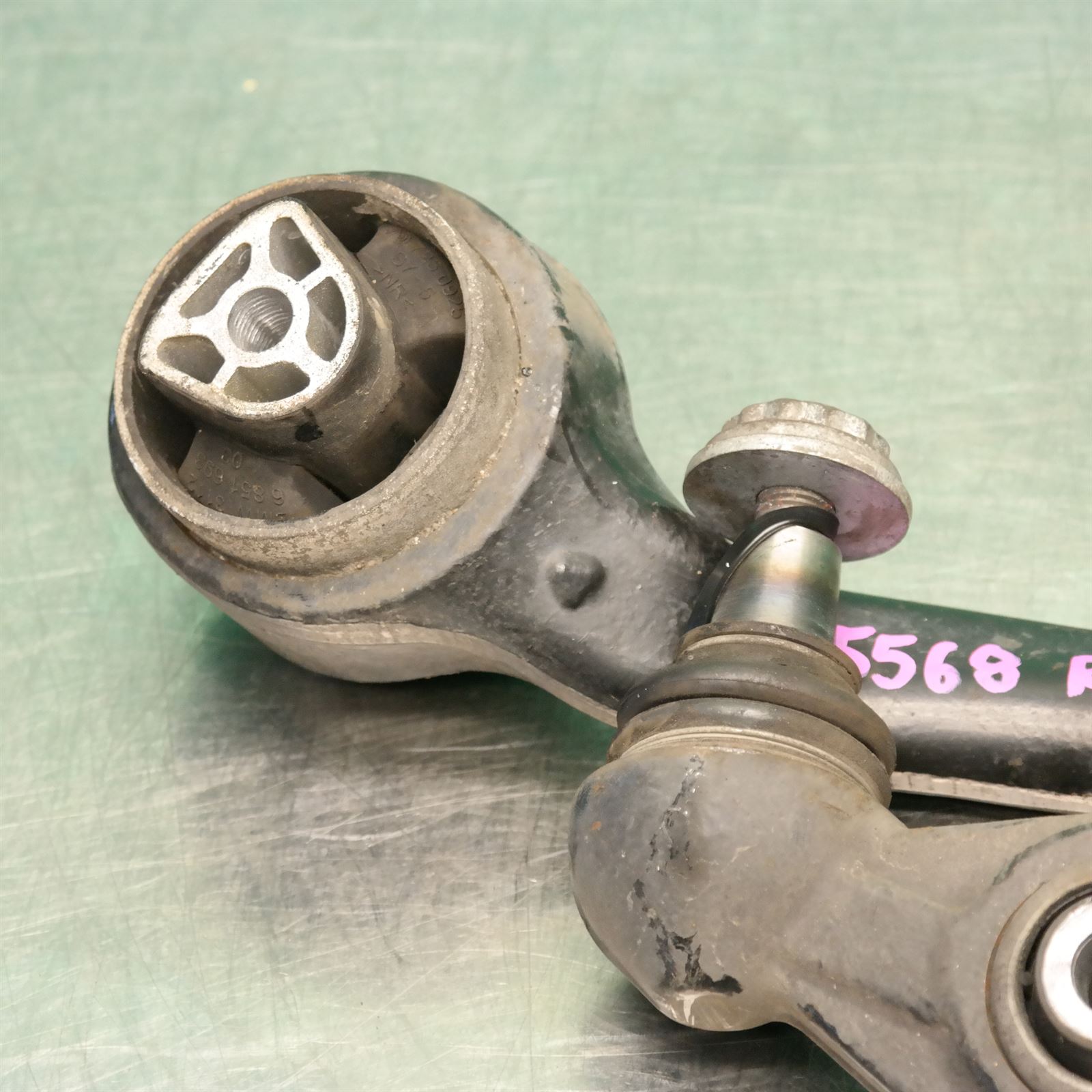 RIGHT FRONT LOWER CONTROL ARM F15 (692) (822) *31-05* 4 RIGHT FRONT LOWER CONTROL ARM F15 (692) (822) *31-05* - Image 4