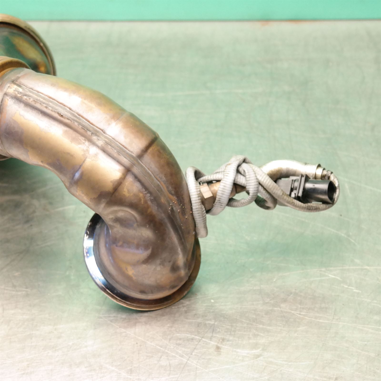CATALYTIC CONVERTER F01 (019) *18-10* Rear 3 CATALYTIC CONVERTER F01 (019) *18-10* Rear - Image 3