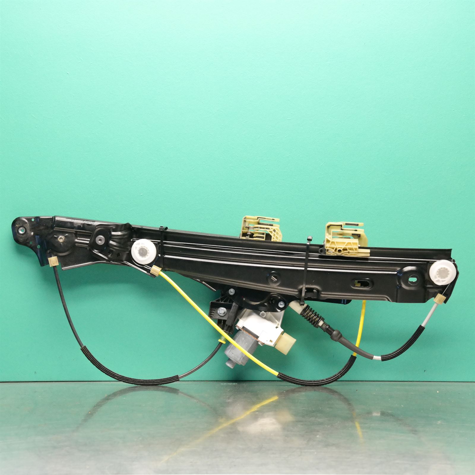 Genuine 2011 BMW 7 SERIES Window regulator F01 0 BM Spares