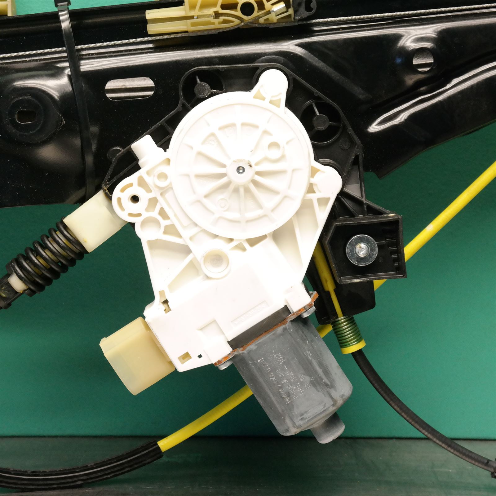 Genuine 2011 BMW 7 SERIES Window regulator F01 0 BM Spares