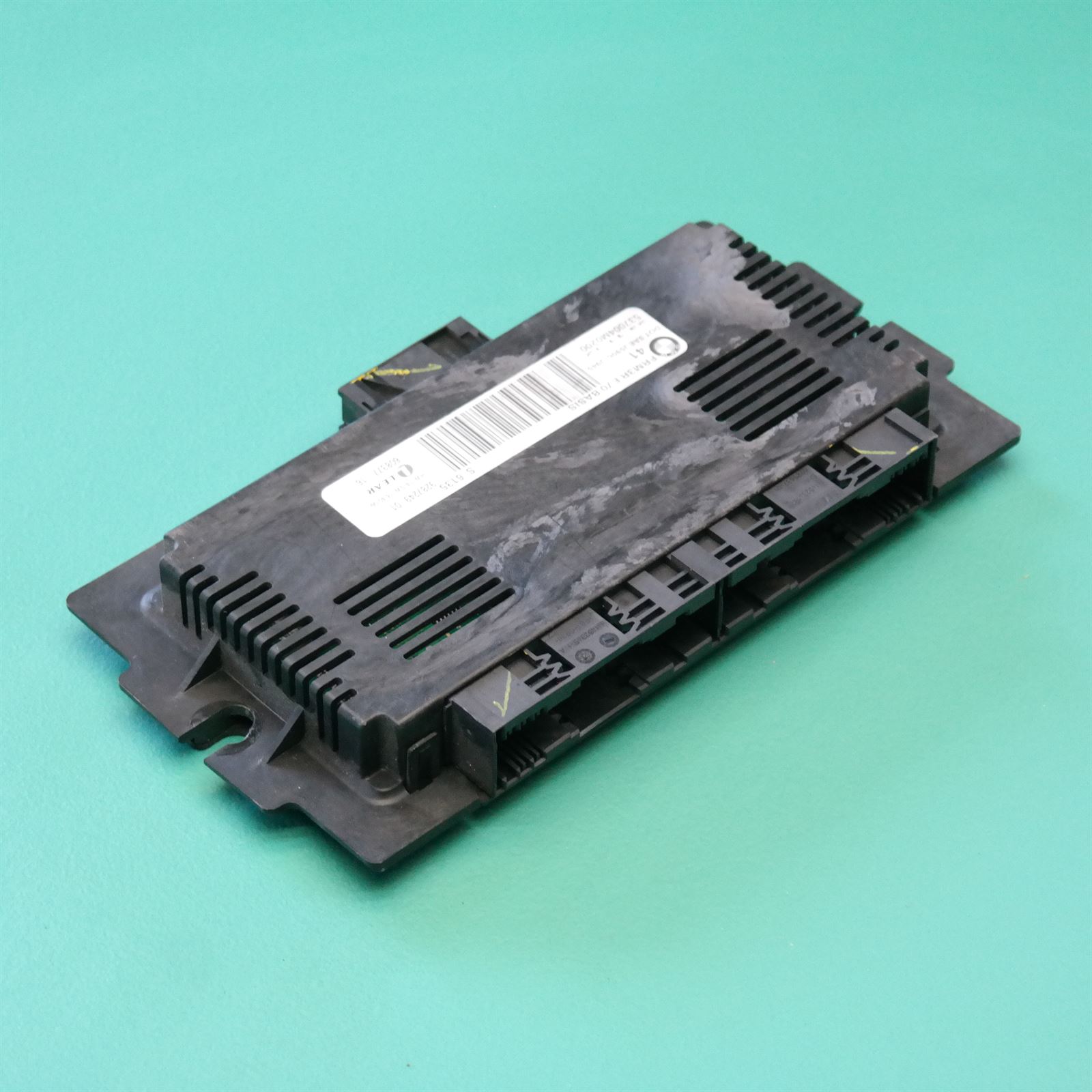 ECU E70 # FRM / Footwell Module # (063) *61-25* ECU E70 # FRM / Footwell Module # (063) *61-25*