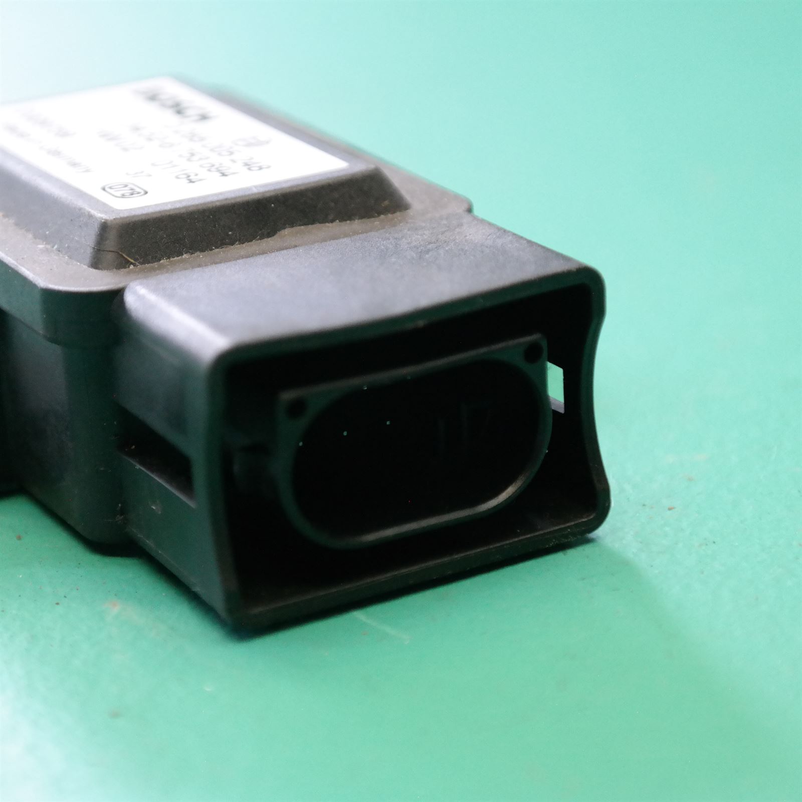 ECU E53 # YAW Speed Sensor # P/N 6.753.694 (BOSCH 0265.005.248) *34-20* 3 ECU E53 # YAW Speed Sensor # P/N 6.753.694 (BOSCH 0265.005.248) *34-20* - Image 3