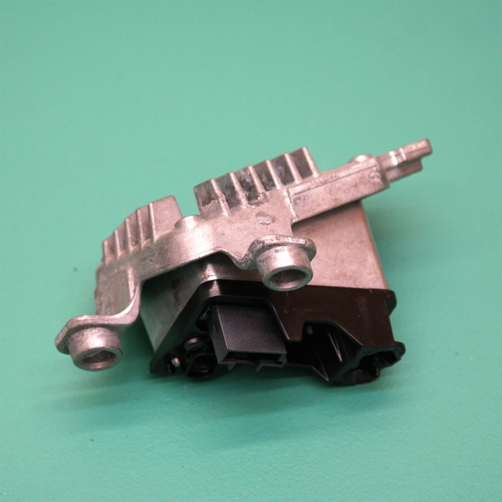 ECU F30 # Headlight # LED MODULE (INDICATOR) (619) *63-05* L 2 ECU F30 # Headlight # LED MODULE (INDICATOR) (619) *63-05* L - Image 2