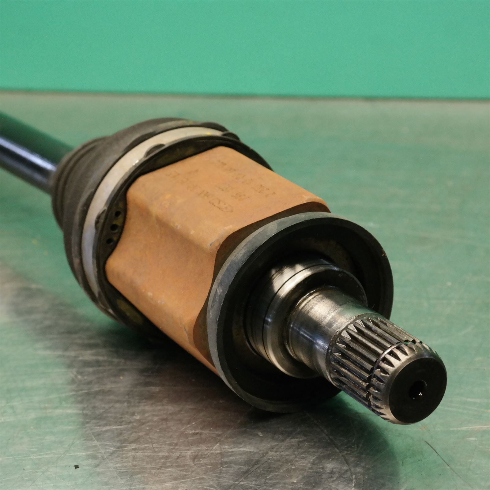 LEFT DRIVESHAFT F25 # Front # (013) *31-20 P4 3 LEFT DRIVESHAFT F25 # Front # (013) *31-20 P4 - Image 3