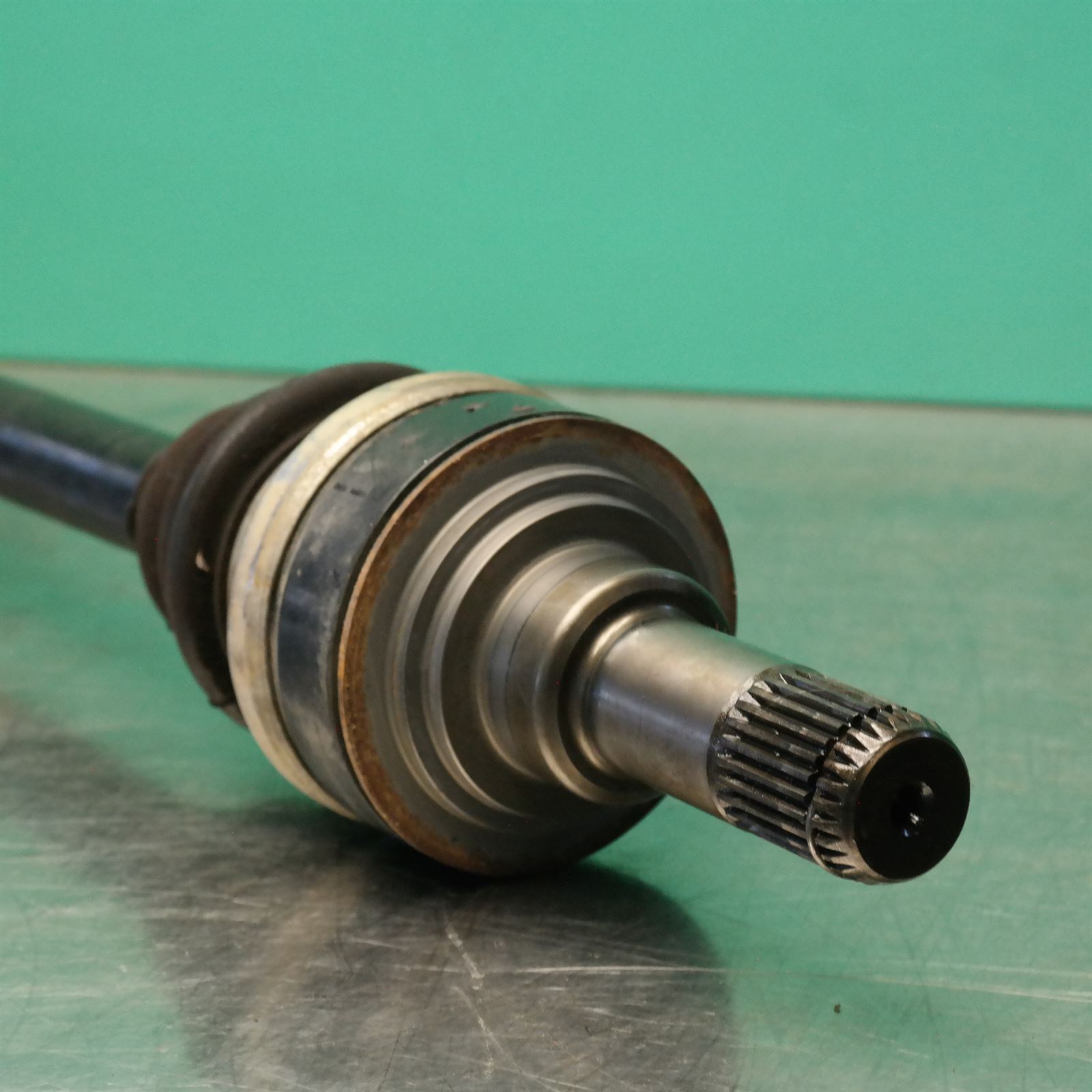 LEFT DRIVESHAFT F25 # Rear # (037) *33-25* 3 LEFT DRIVESHAFT F25 # Rear # (037) *33-25* - Image 3