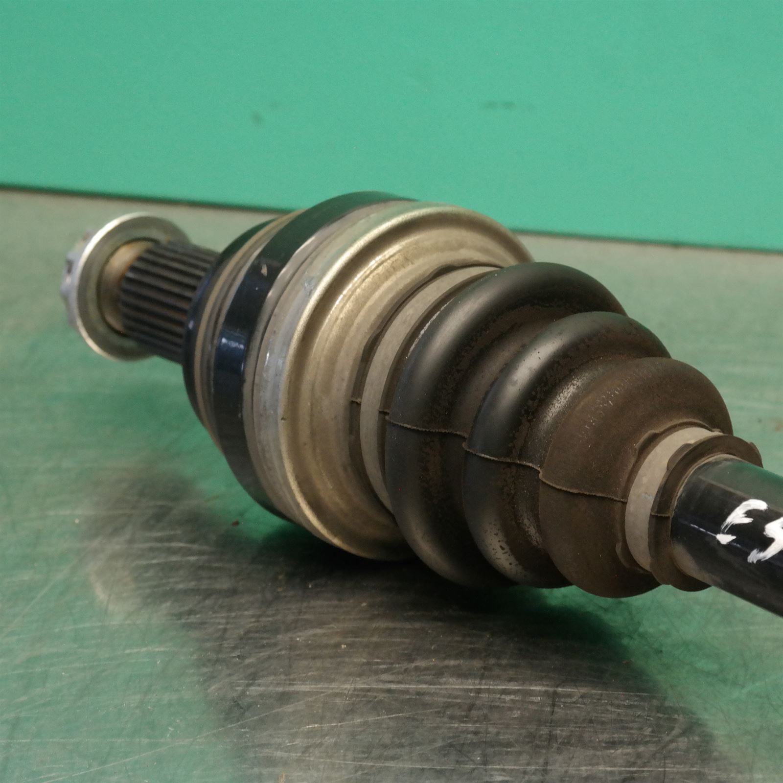 LEFT DRIVESHAFT F25 # Rear # (037) *33-25* 6 LEFT DRIVESHAFT F25 # Rear # (037) *33-25* - Image 6