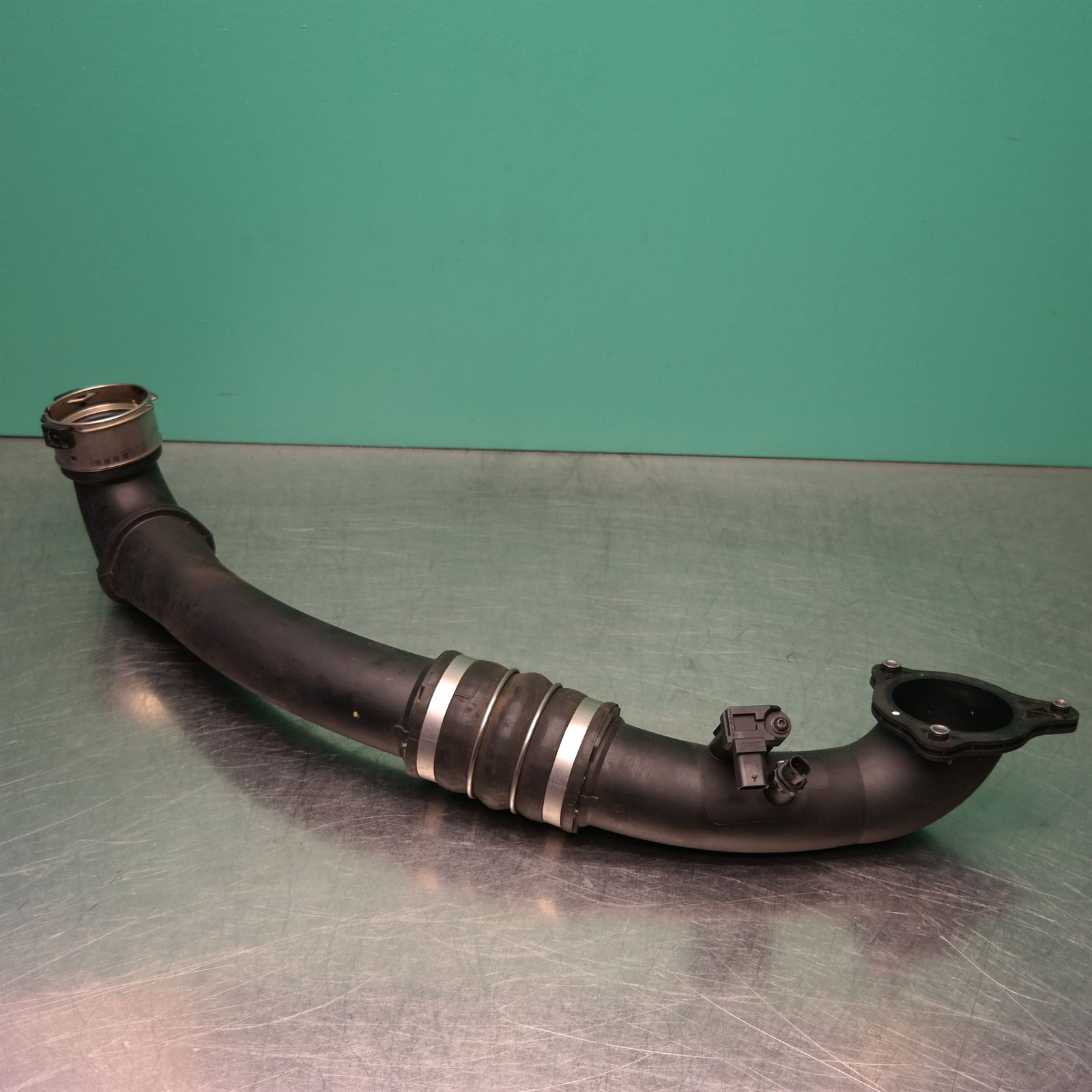 2017 BMW 4 SERIES Air pipe/duct 13718601684