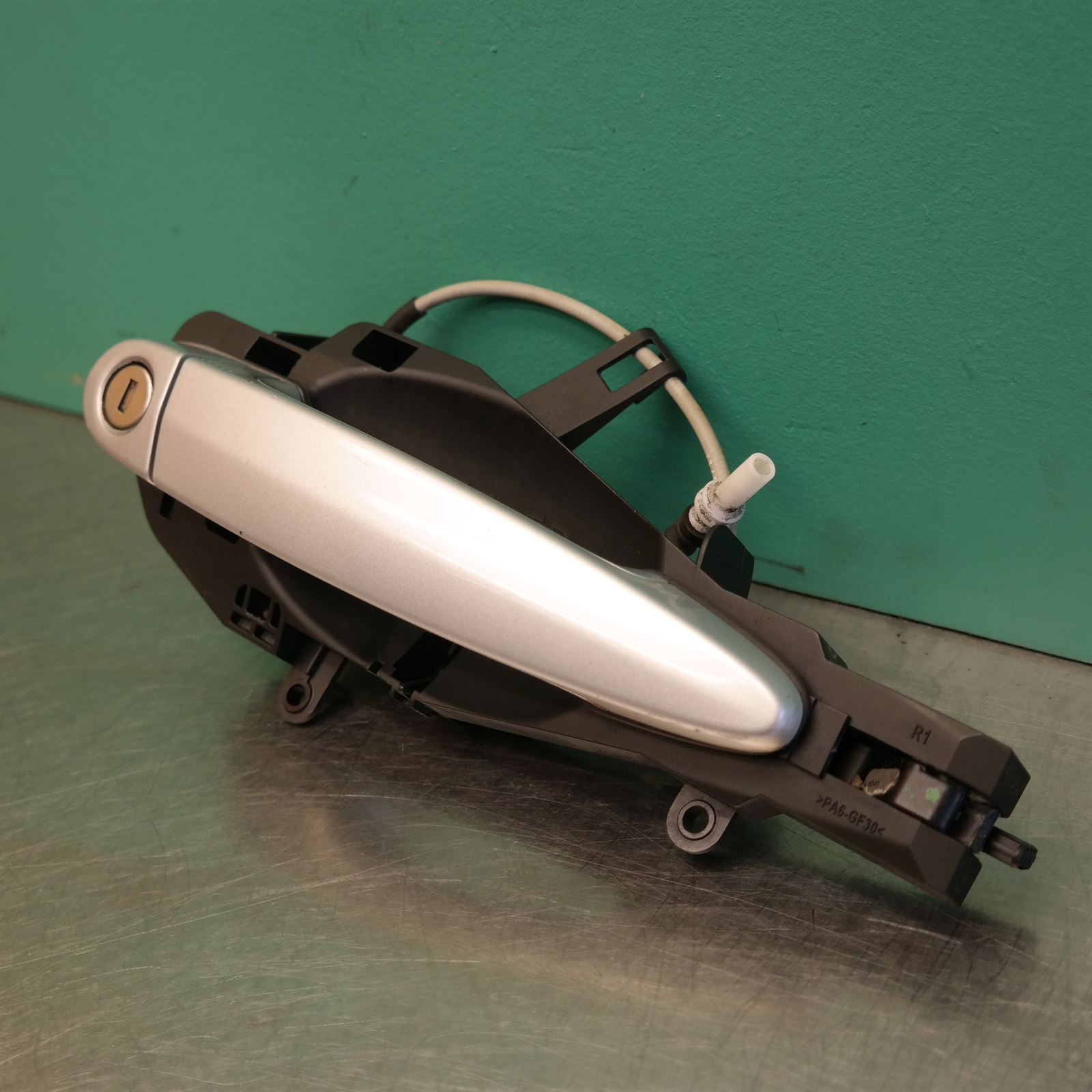 DOOR HANDLE E70 RHF (566) *51-10* (Comfort access) 3 DOOR HANDLE E70 RHF (566) *51-10* (Comfort access) - Image 3
